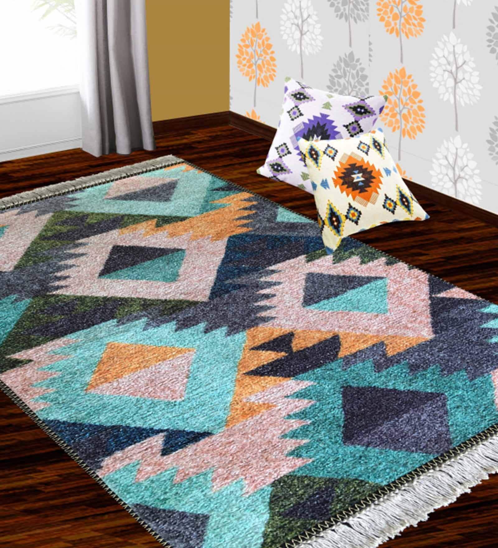 Green Geometric Faux Silk 3 ft x 5 ft Hand Woven Carpet