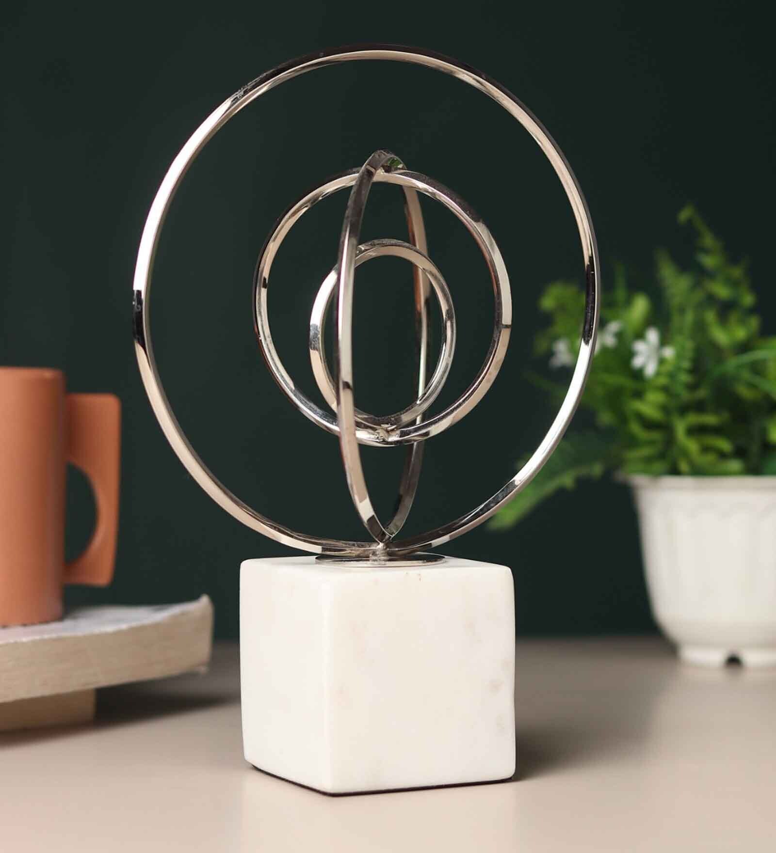 Seamless Circle Ensemble in Silver