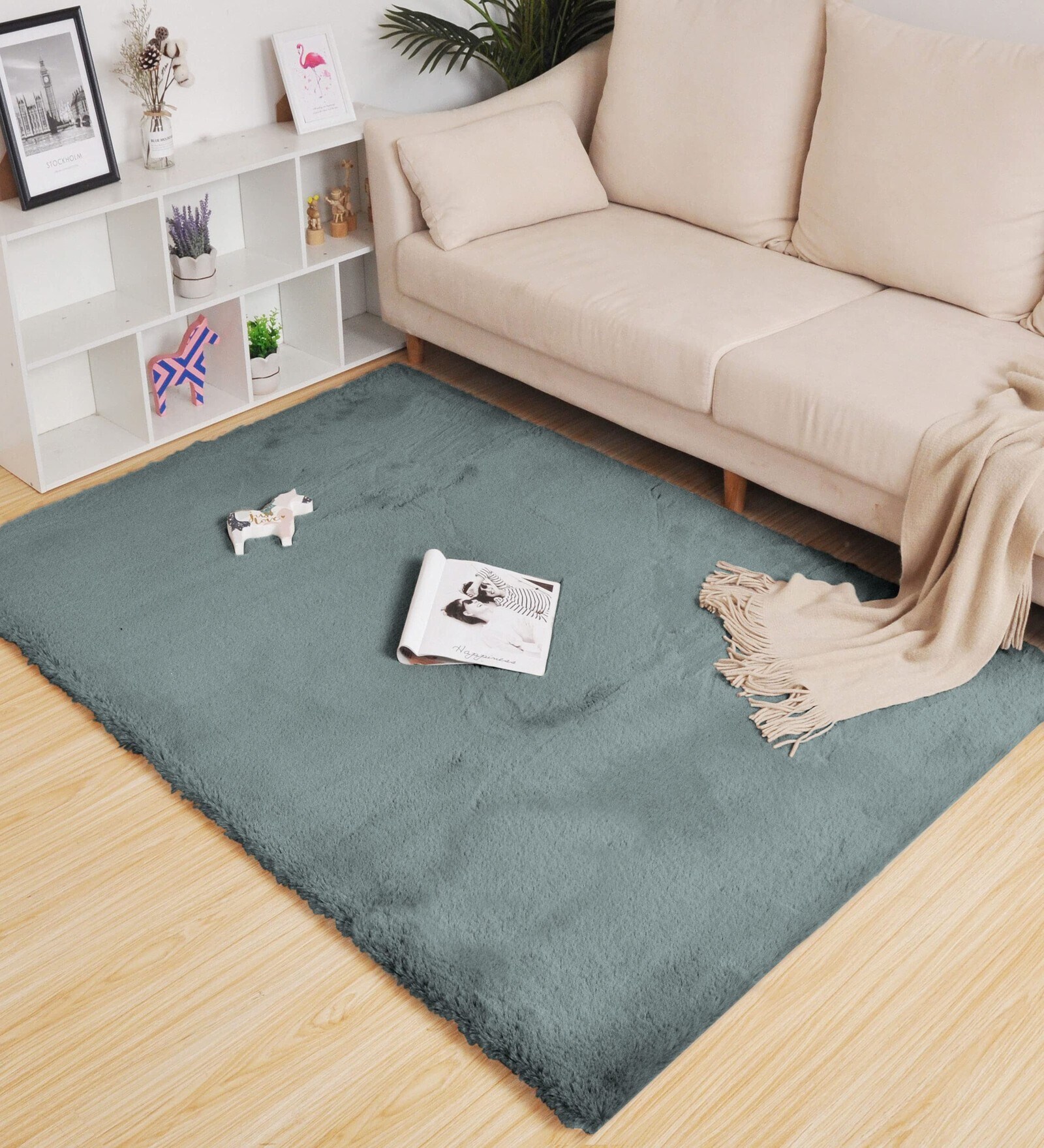 Seige Solid Polyester 4 X 6 Feet Machine Made Carpet