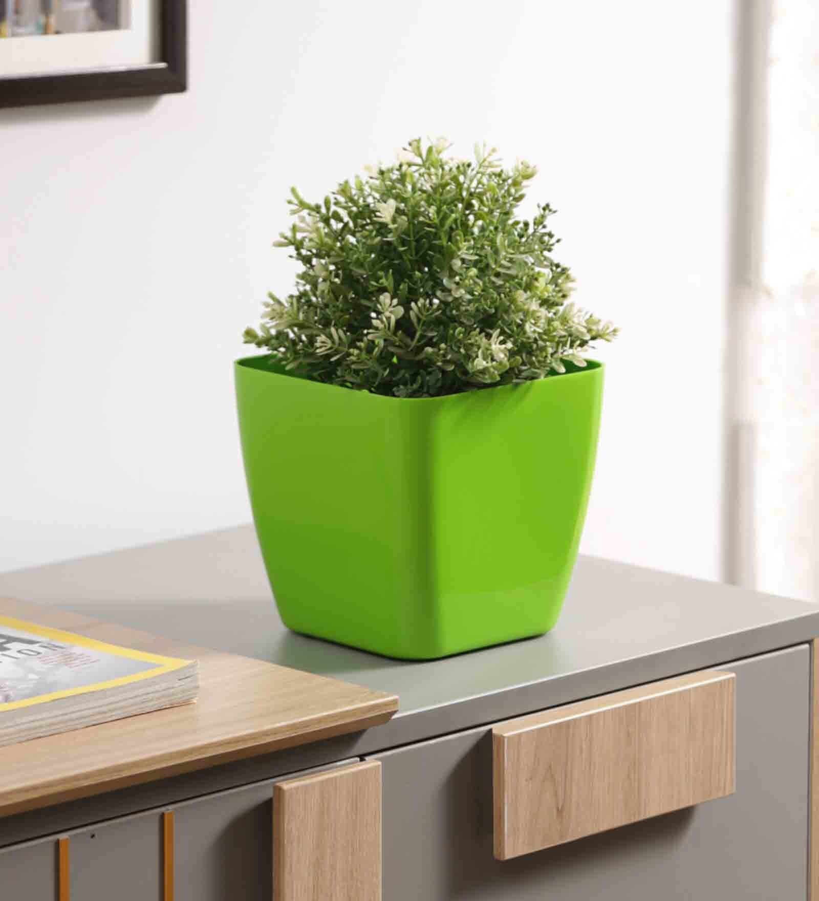 Plastic Green Flower Desk Pots