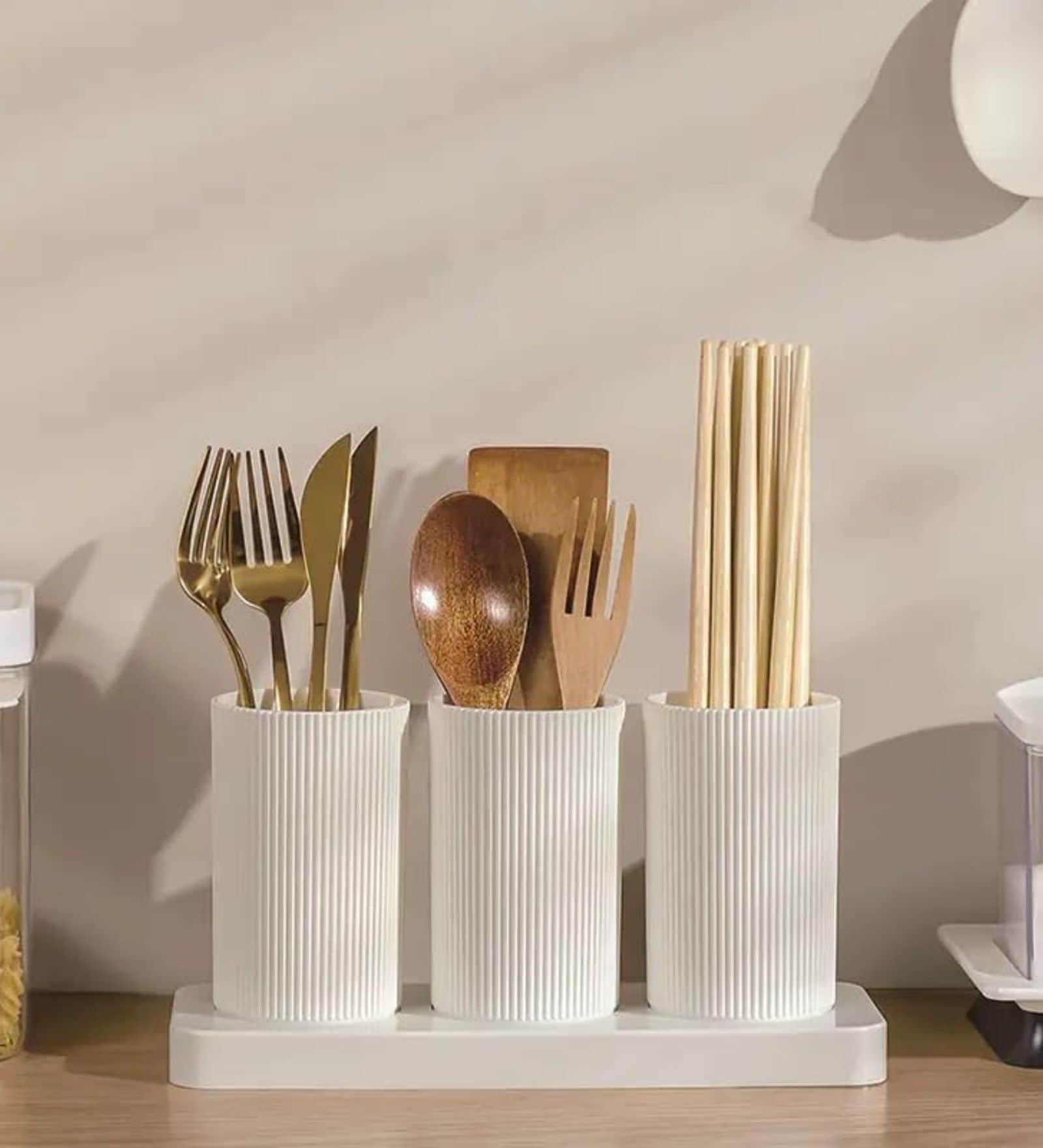 Self Draining Plastic Cutlery Organizer
