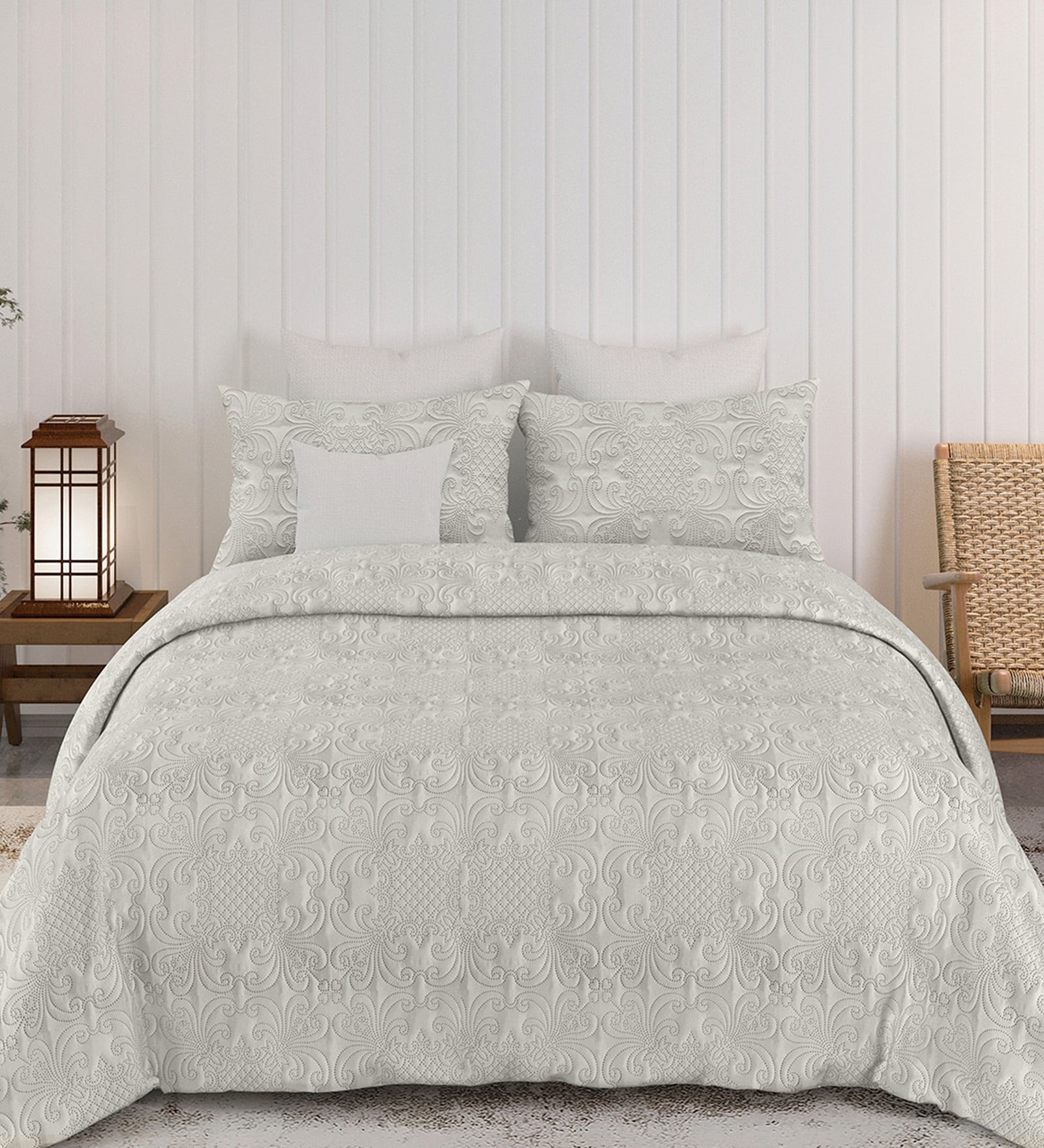 White Sensations 300GSM King Quilted Bedcover with 2 Pillowcovers