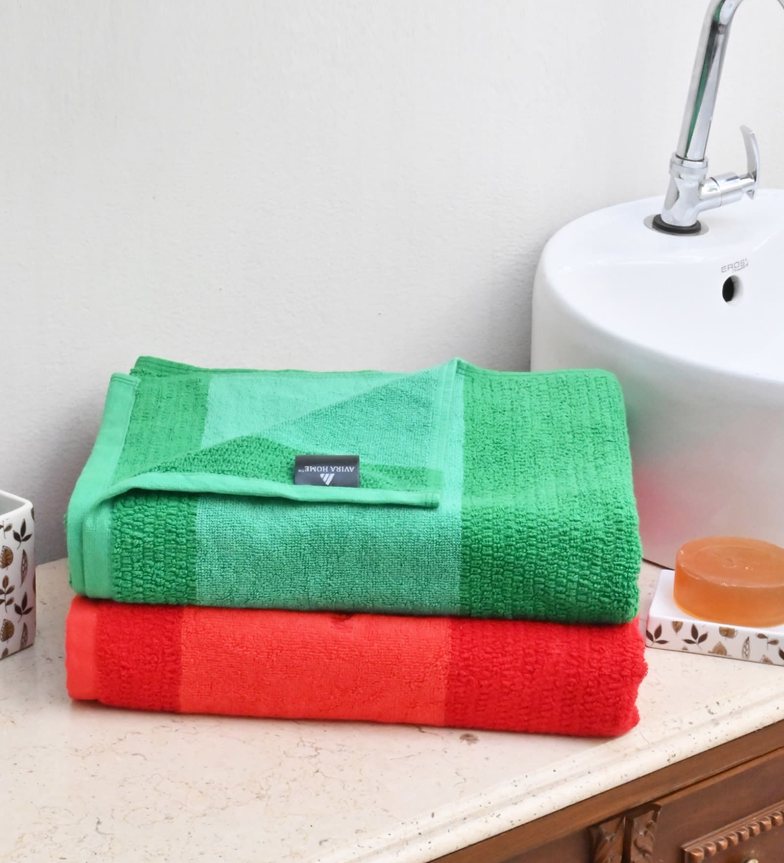 Buy Red Patterned 650 GSM Cotton Bath Towels (Set of 2) by AVI Living