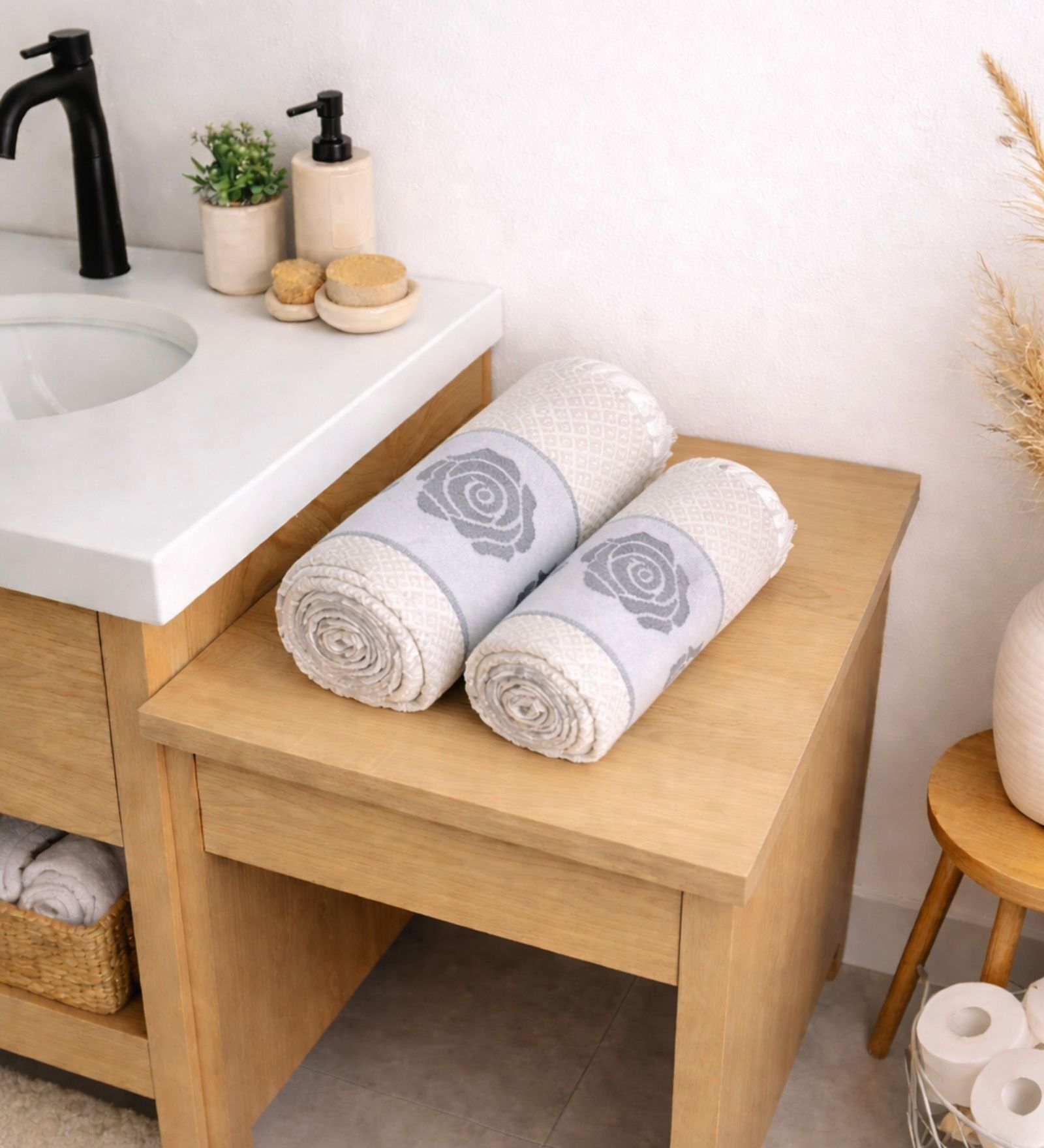 Set Of 2 Grey Cotton Bath & Hand Towels Set