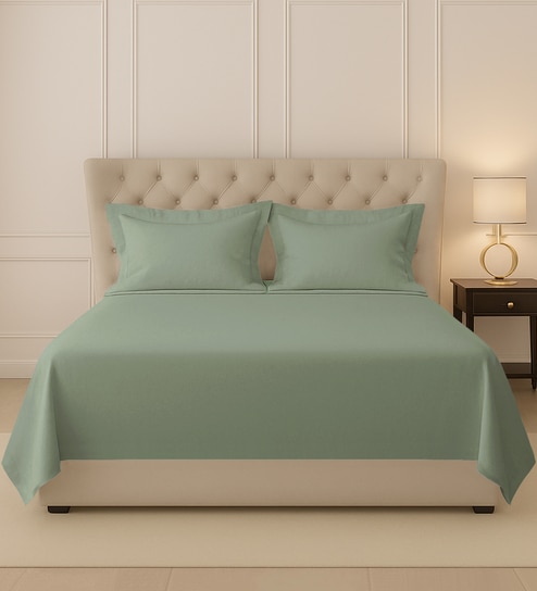 Sea Foam Solid 400 TC Cotton King Sized Bedsheet with 2 Pillow Covers