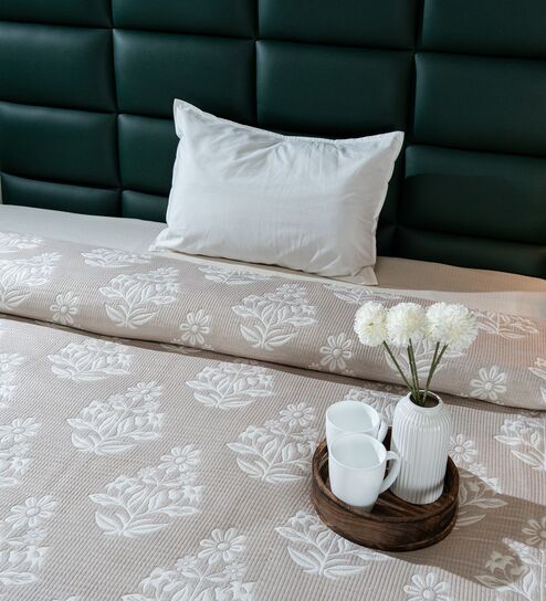 Multicolor Self Stripe Single Bedspread With Pillow Cover
