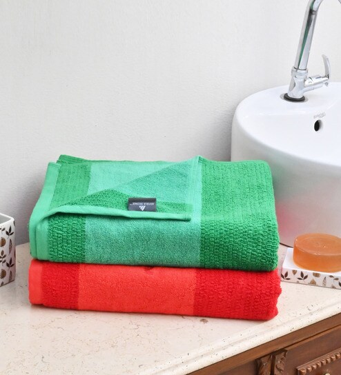 green bathroom towels