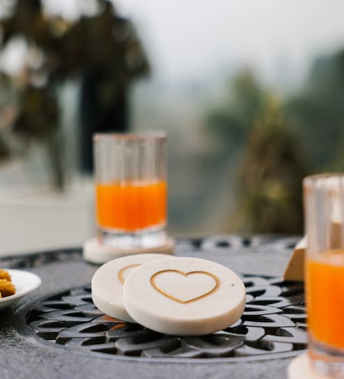 Set of 4 Cupid's Touch Marble Coaster with Golden Inlay