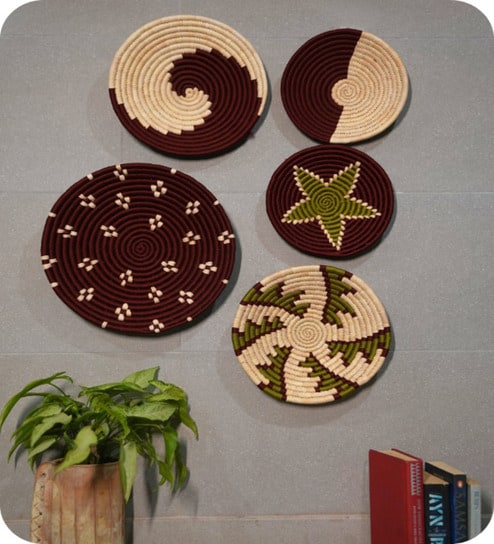 Set Of 5 Maroon Sabai Grass Vivid Weaves Wall Plate