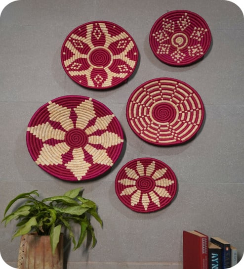 Set Of 5 Rose Sabai Grass Scarlet Petals Wall Plate