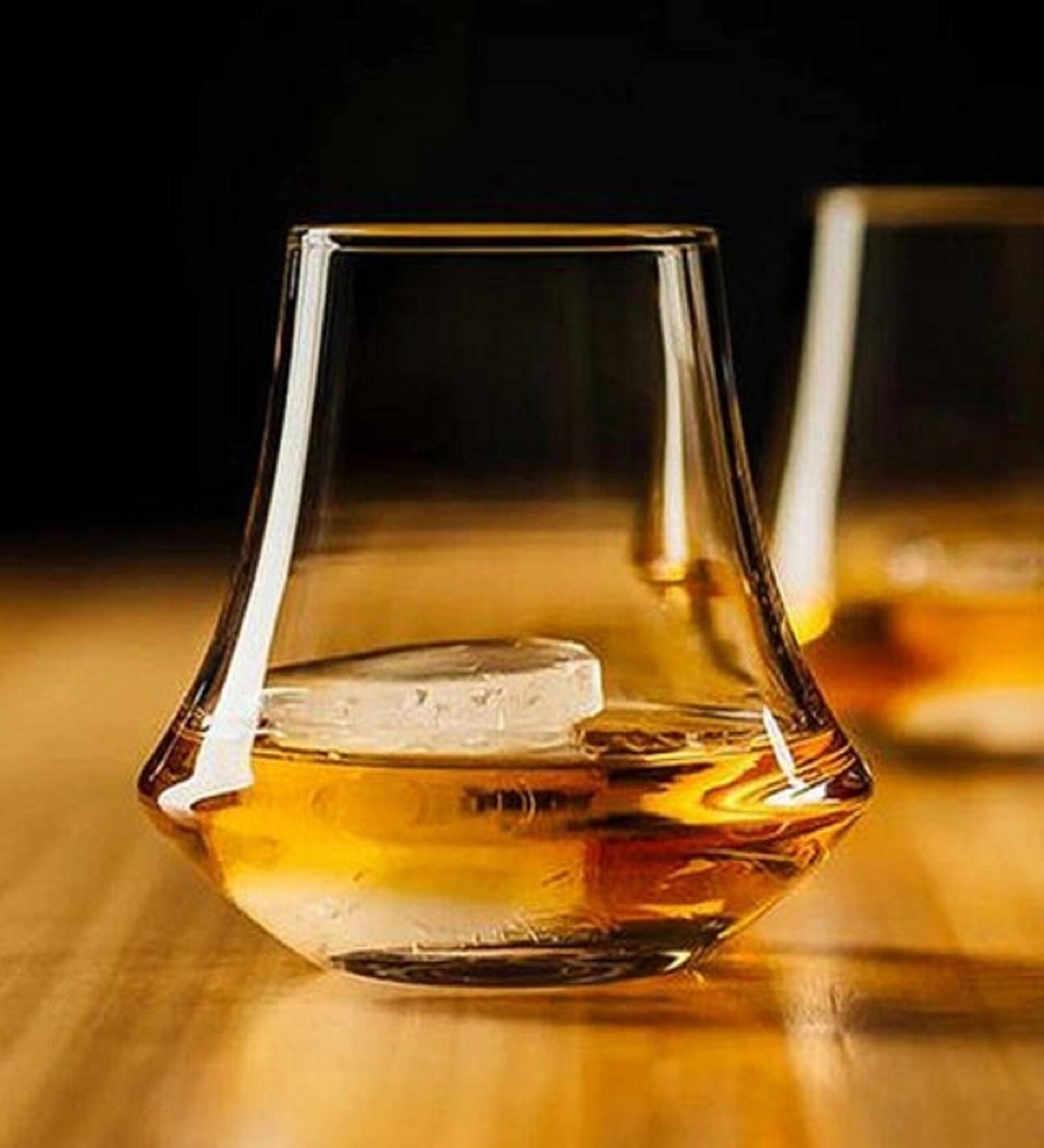 Shapey Girl 360ml (Set of 4) Whiskey Glass