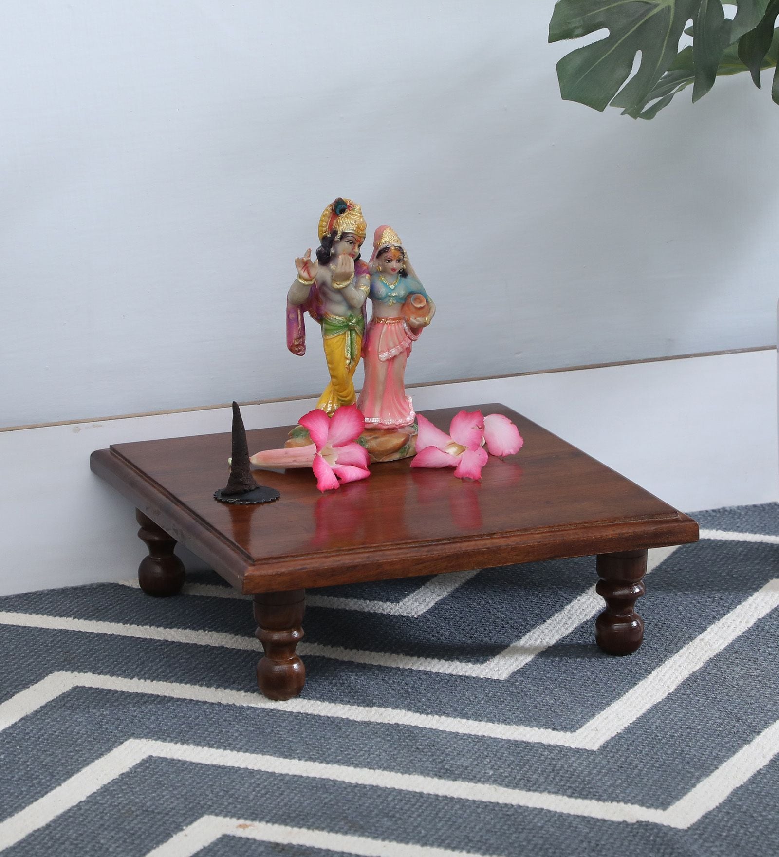 Sheesham Wood Pooja Chowkie In Brown