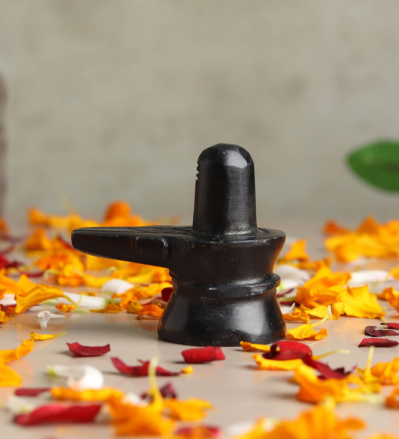 Shivling Showpiece