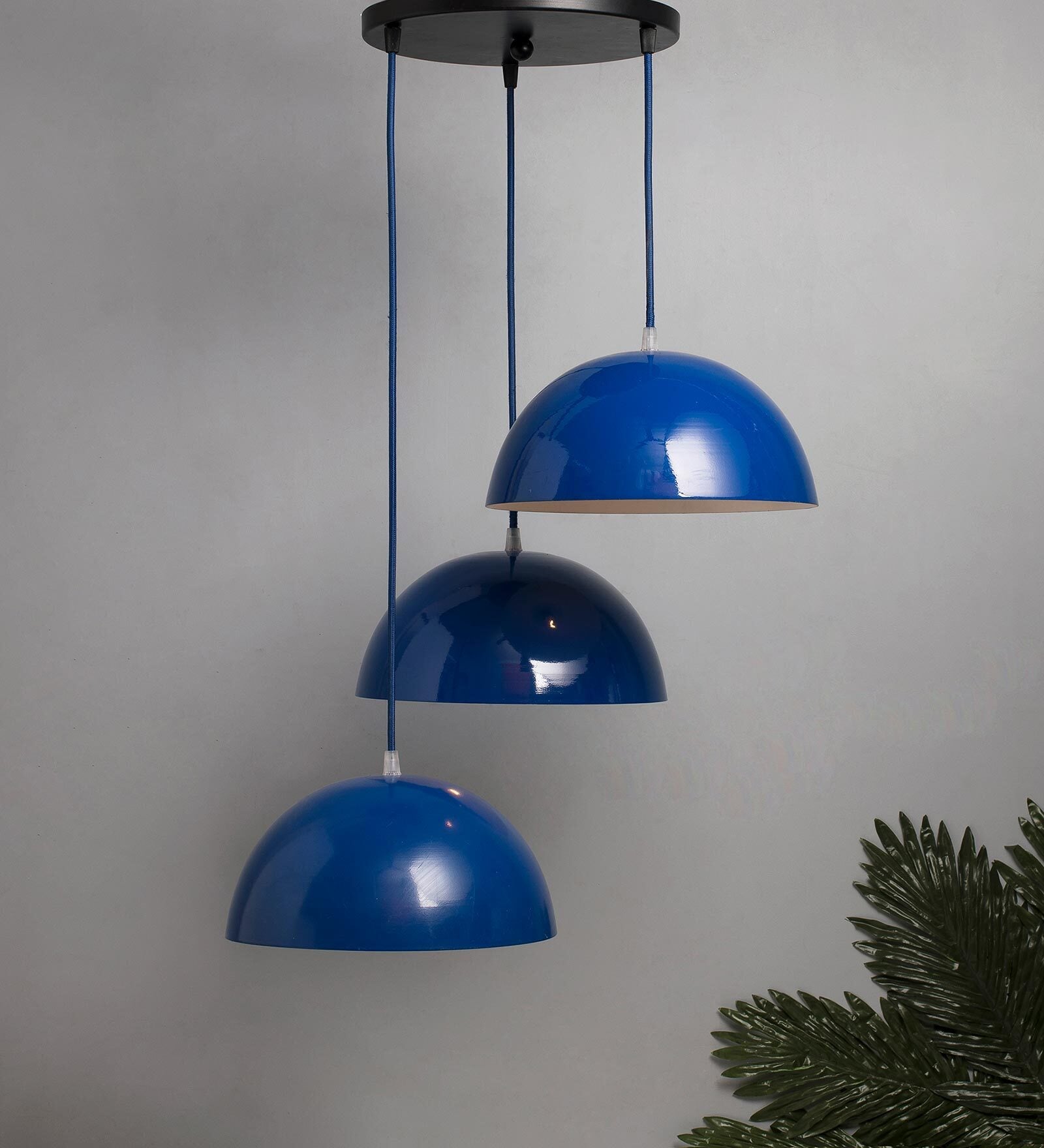 Shizen Black Metal Cluster Hanging Light