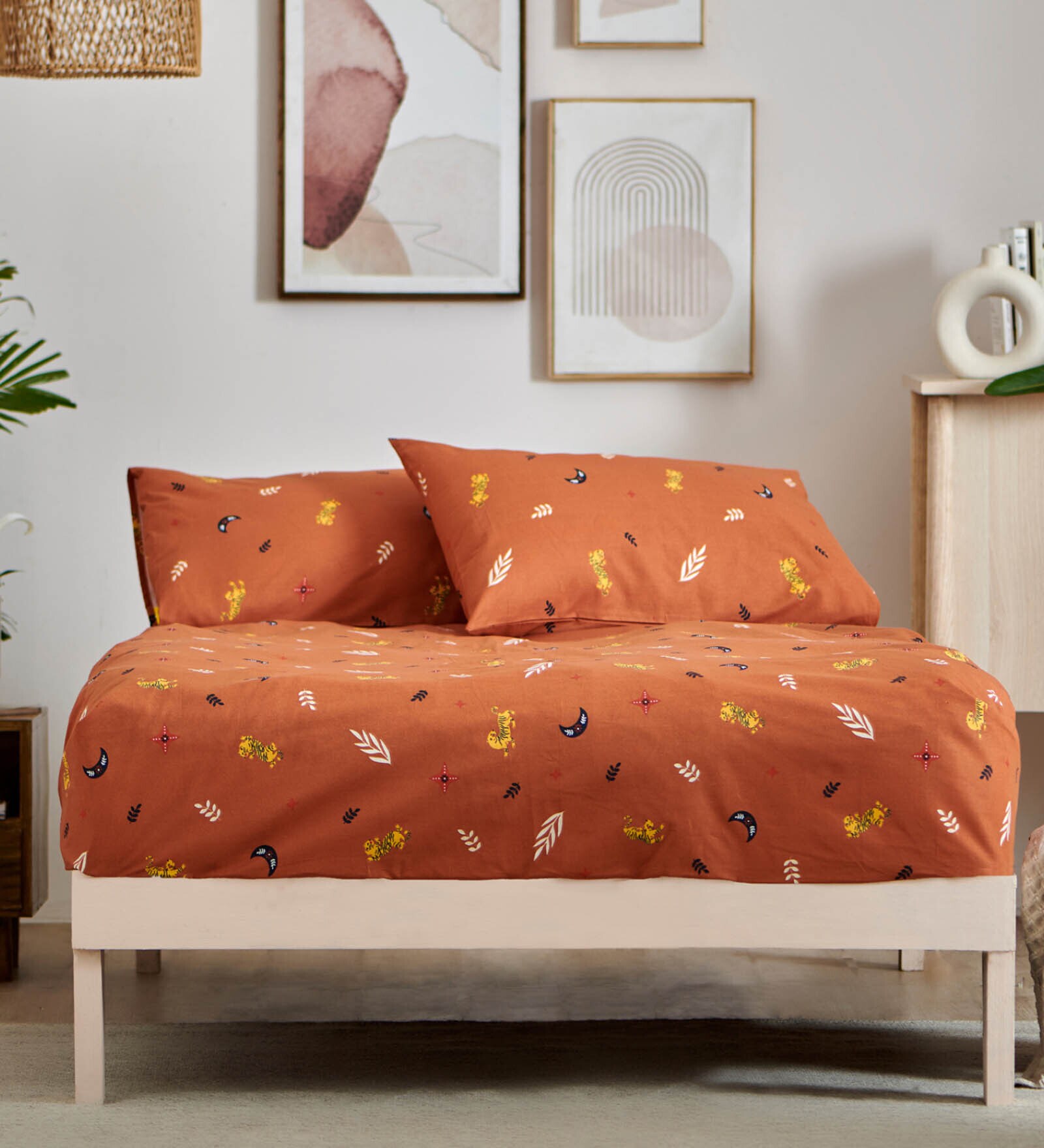 Buy Brown Abstract 136 TC Cotton Queen Sized Fitted Bed Sheets with 2