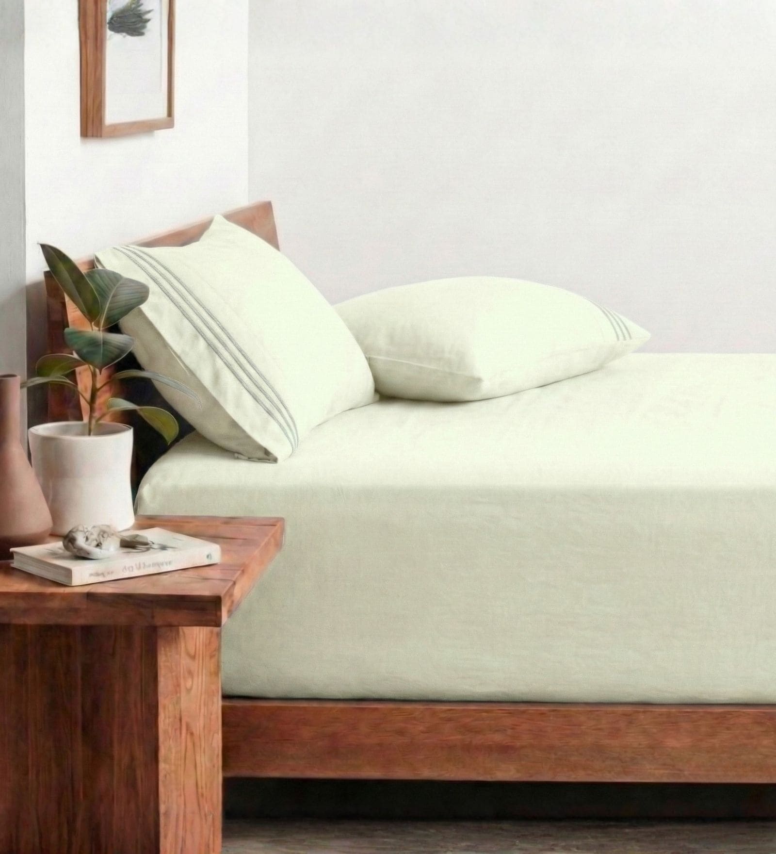 Silver 210 TC Cotton King Size Bedsheet with 2 Embroidered Pillow Covers