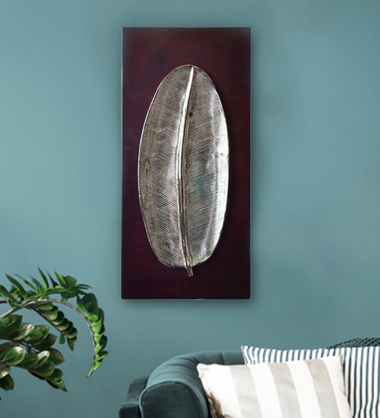 Wrought Iron Elliptical Leaf Wall Art In Silver