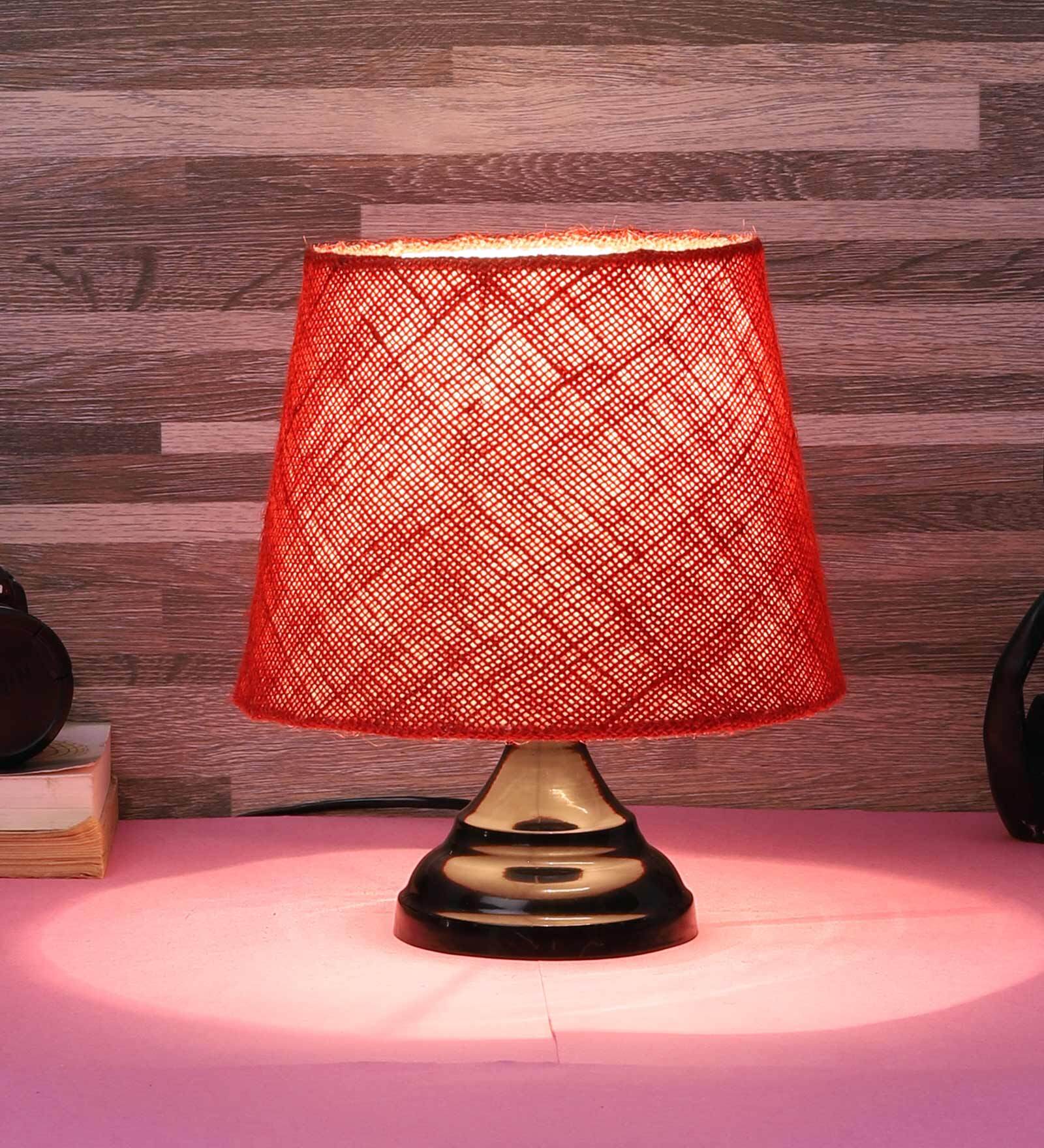 Silver Natural Fiber Shade Table Lamp With Black Base