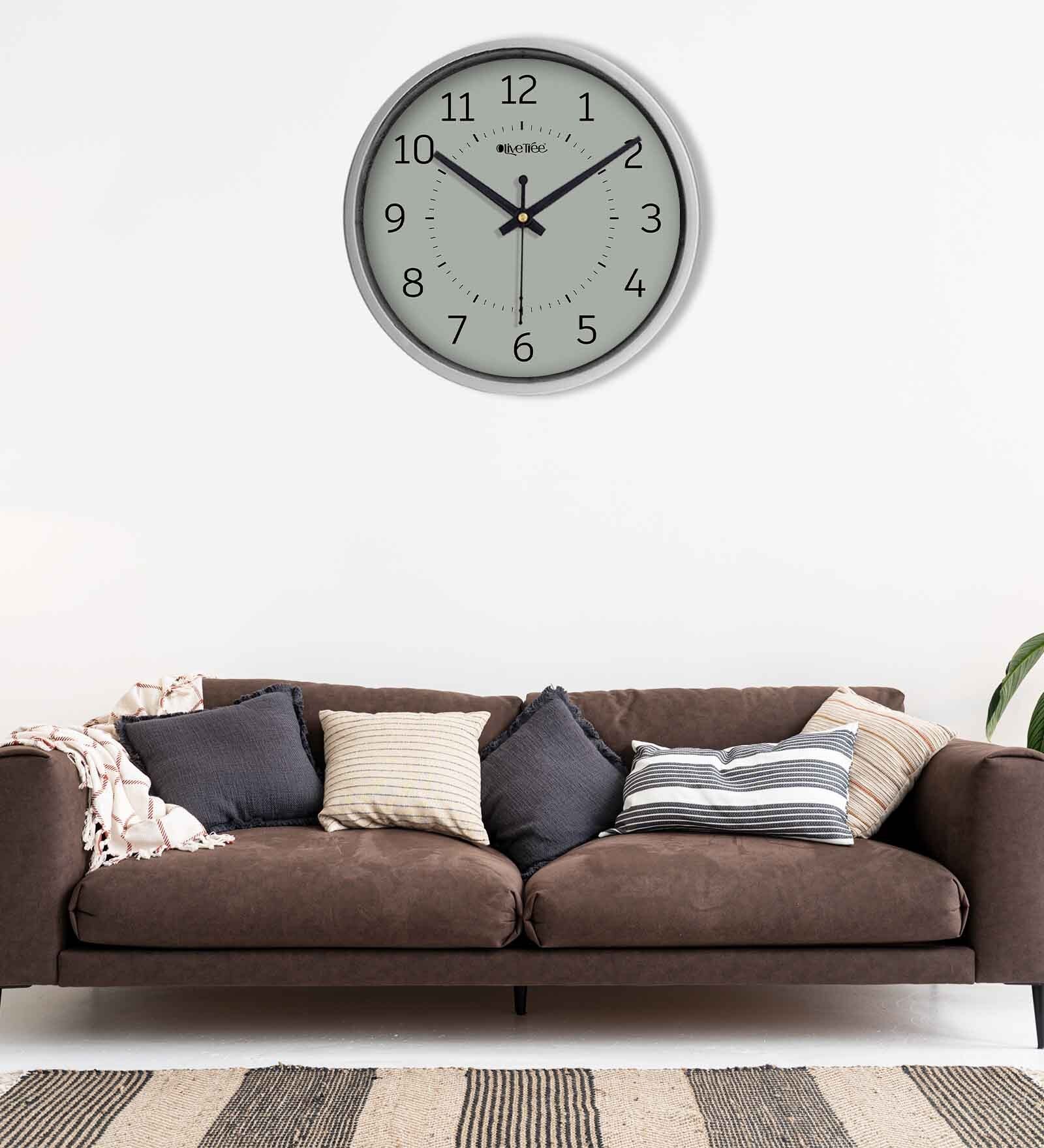 Silver Round 8 Inches Plastic Table Clock