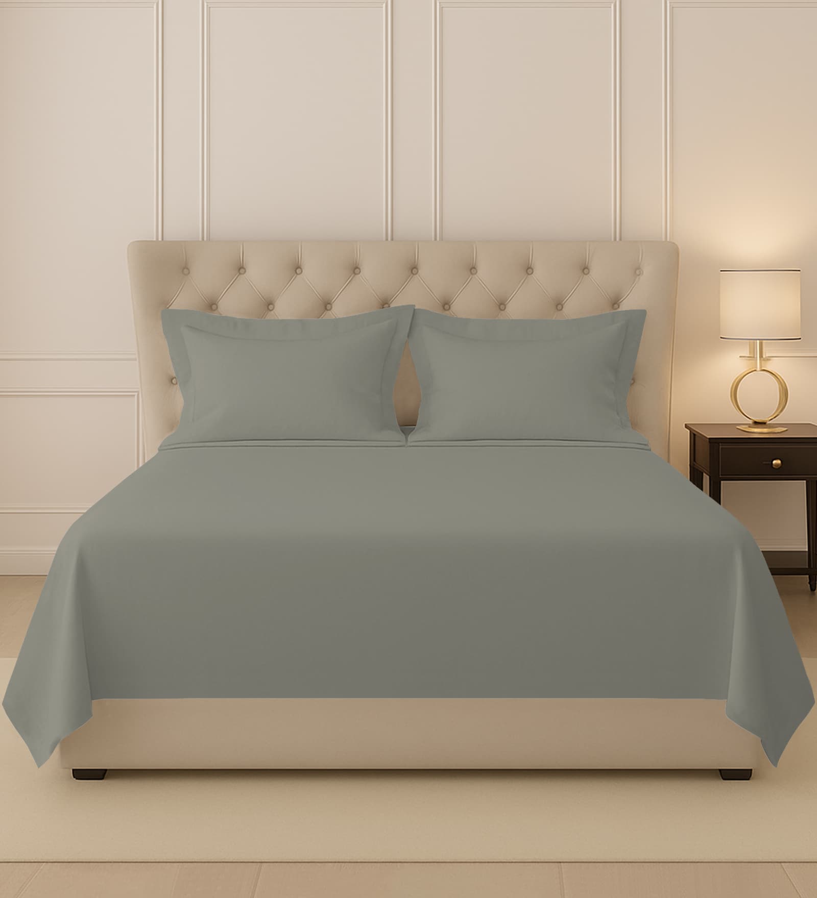 Silver Solid 400 TC Cotton King Sized Bedsheet with 2 Pillow Covers