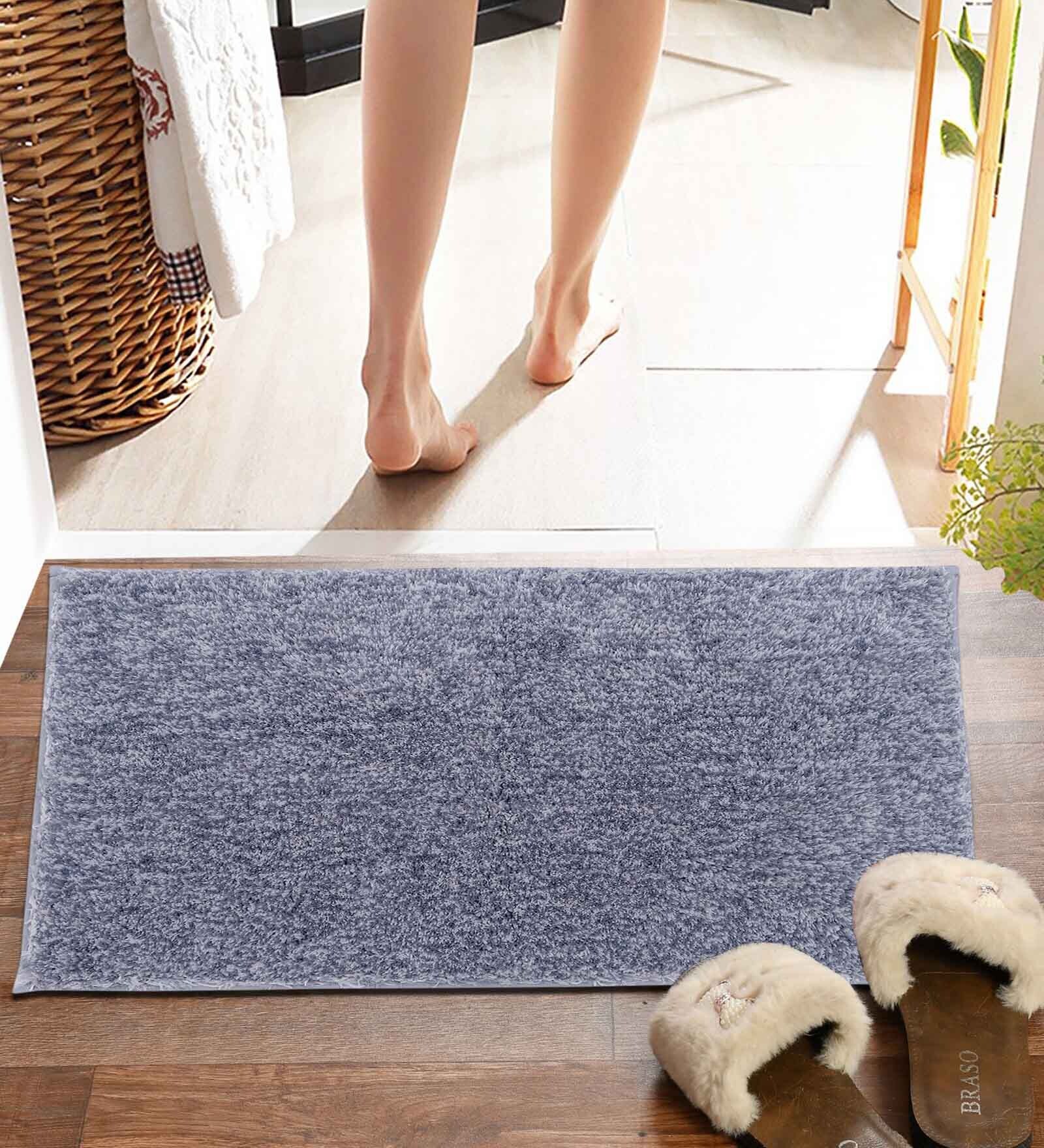 Silver Solid MicroFibre 14x10 Inches Antiskid Bath Mats