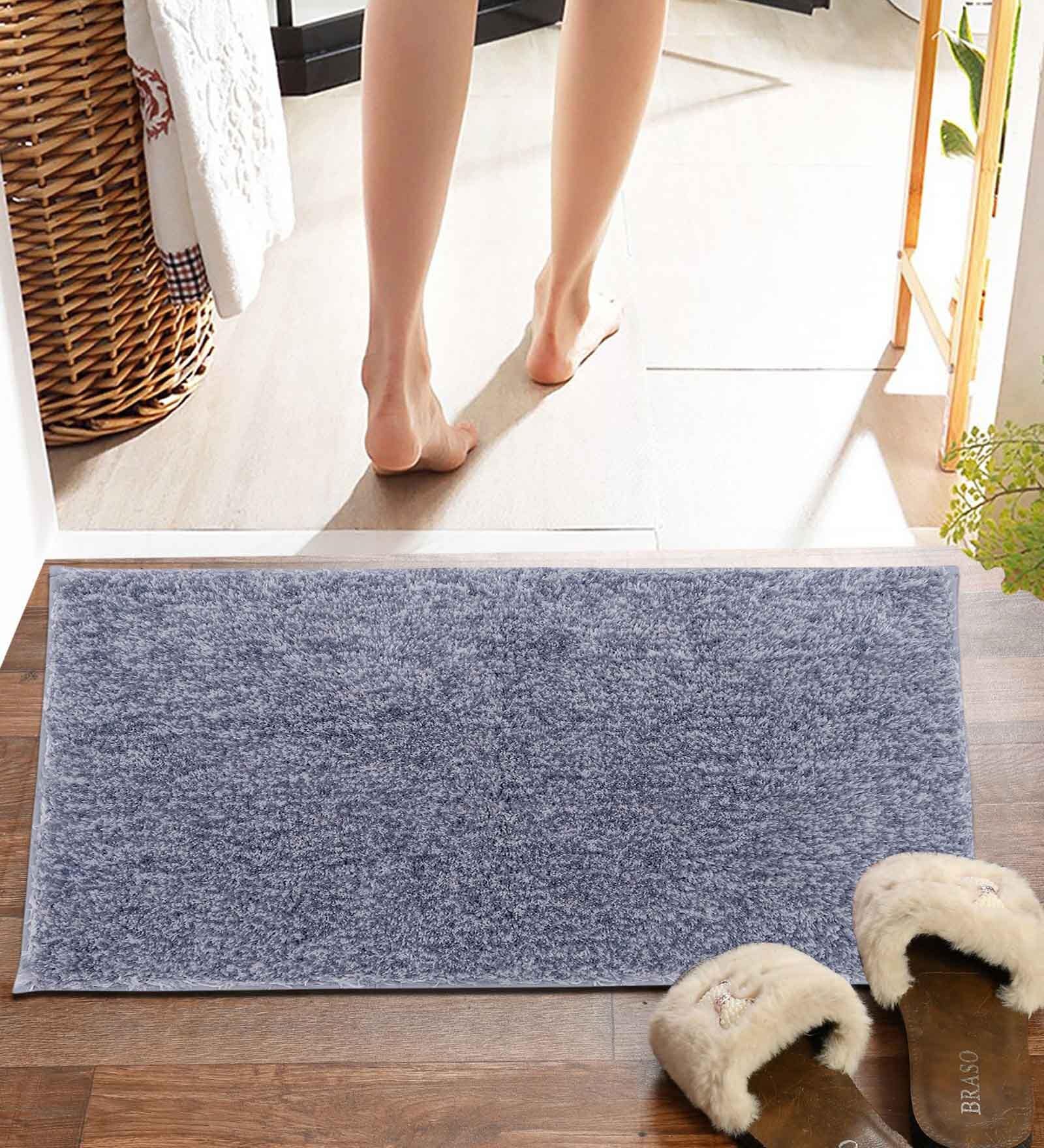 Silver Solid MicroFibre 15x10 Inches Antiskid Bath Mats