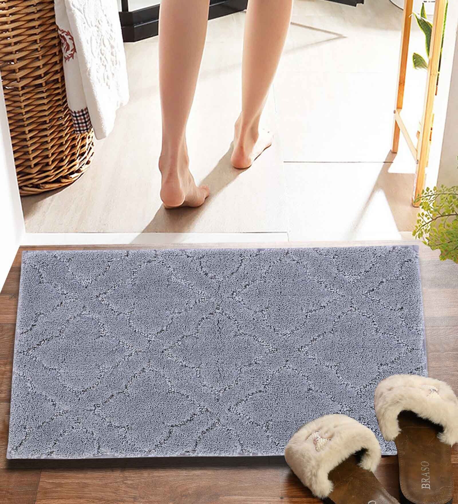 Silver Solid MicroFibre 15x10 Inches Antiskid Bath Mats