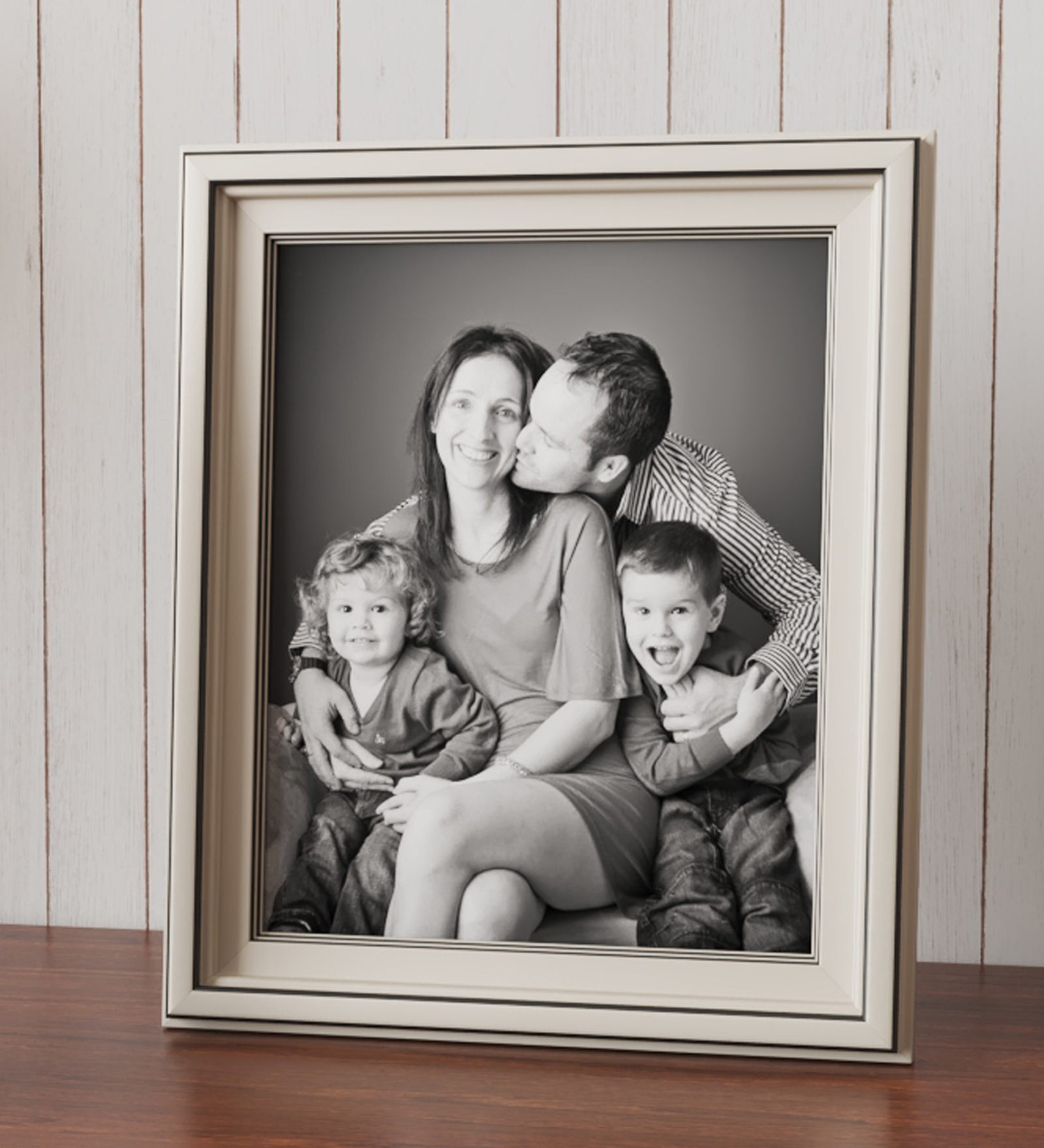 Silver Synthetic Wood Photoframe