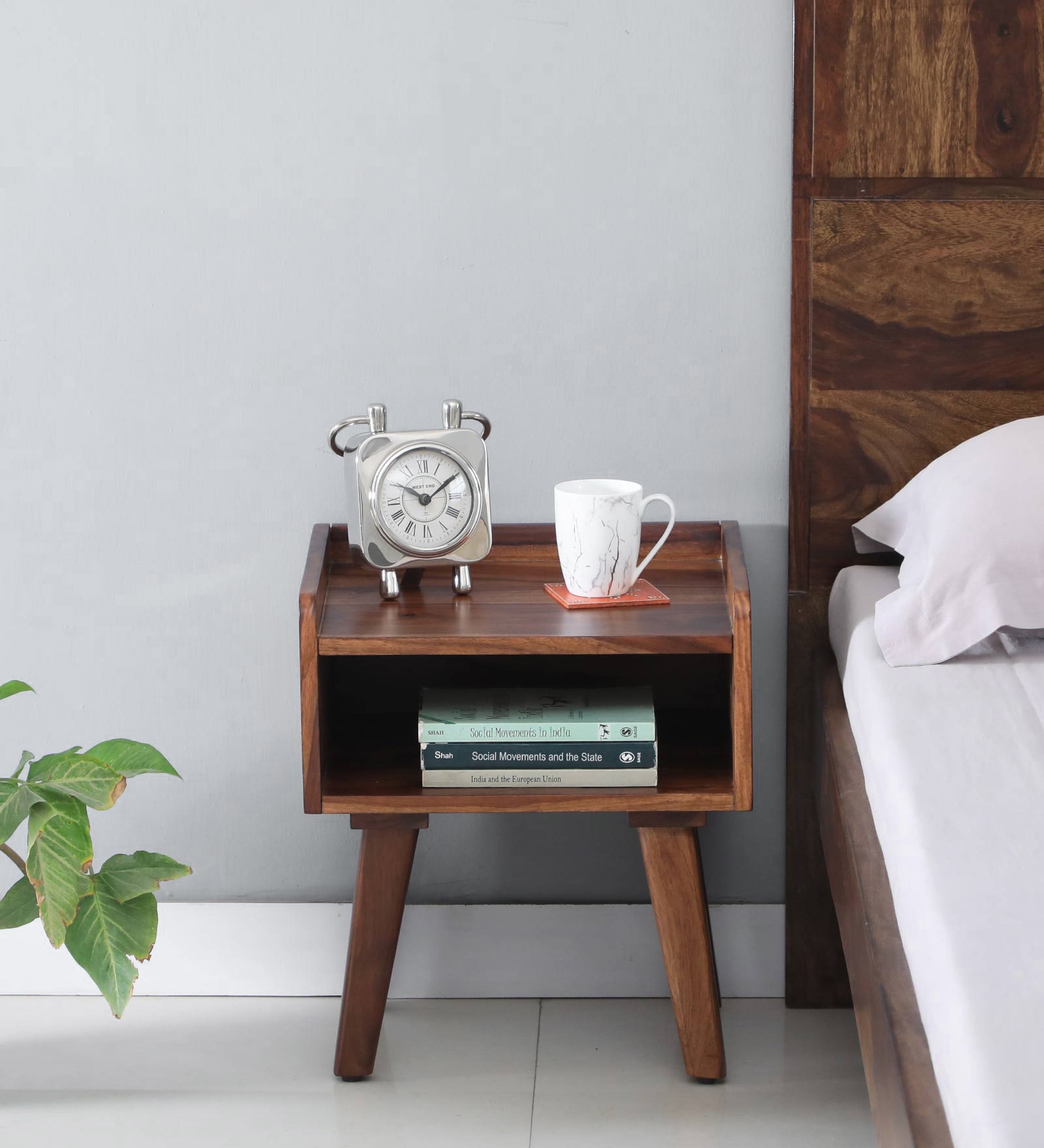 Valence Sheesham Wood Bedside Table In Scratch Resistant Rustic Teak Finish