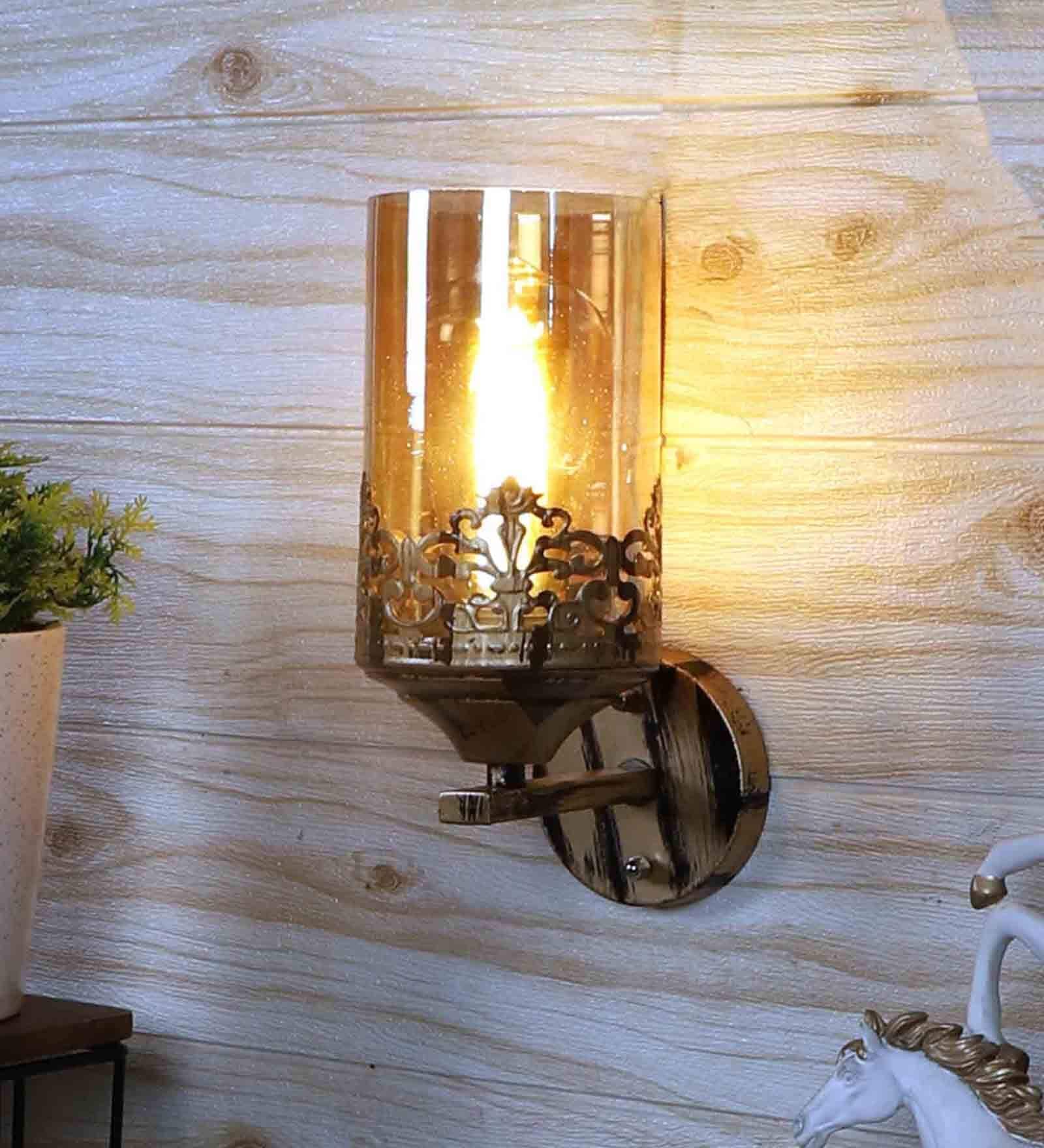Single Iron Wall Light In Antic Finish Single Iron Wall Light In Antic Finish