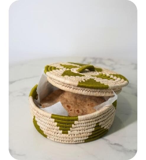 Single Olive Sabai Grass Roti Nest Roti Box