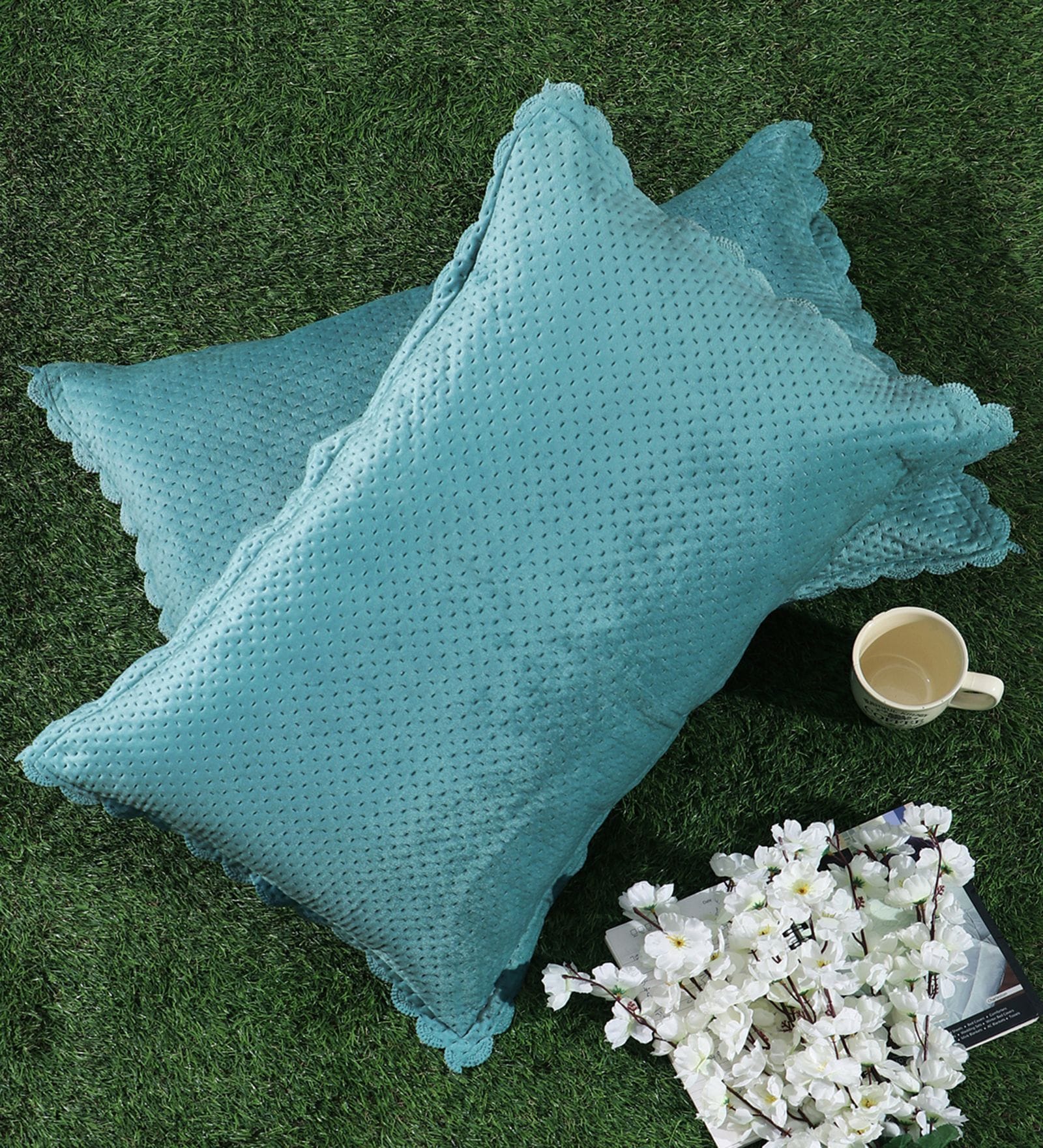 Sky Blue Solid Velvet 27x18 Inches Pillow Covers (Set of 2)
