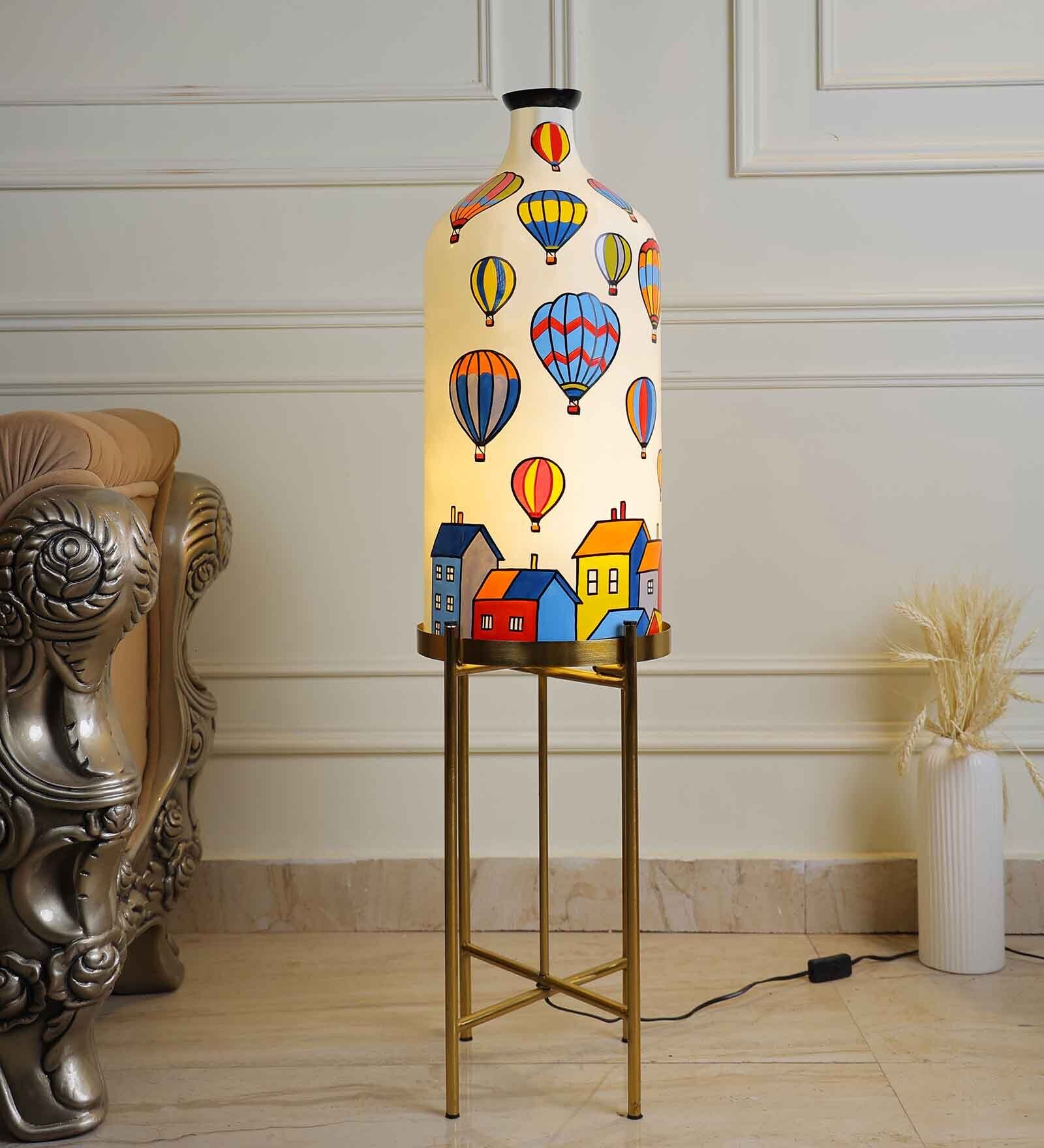 Sky Cruiser Floor Lamp with Foldable Metal Stand