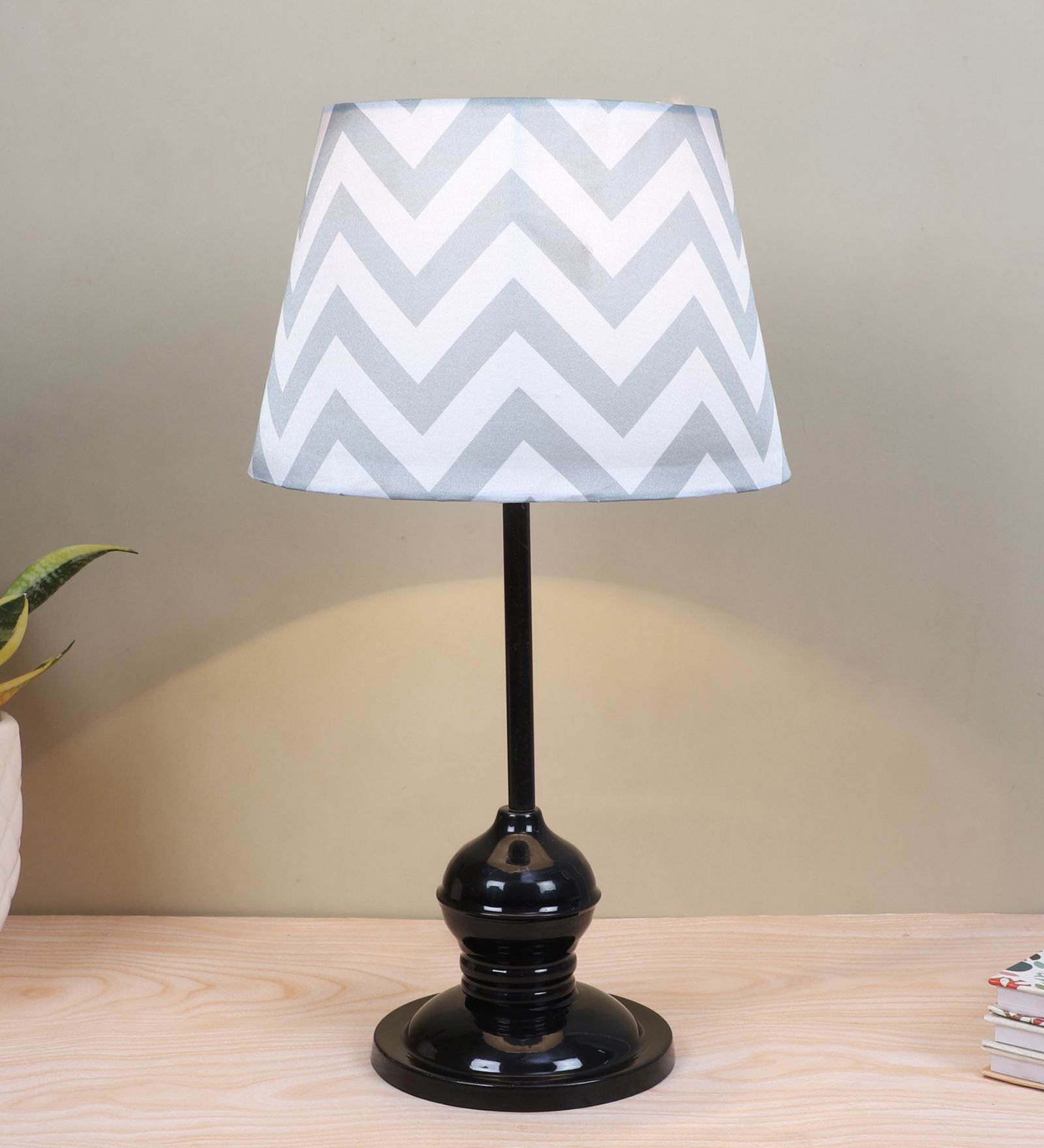 Sleek Spark Black Metal Table Lamp With Maze Print Satin Shade
