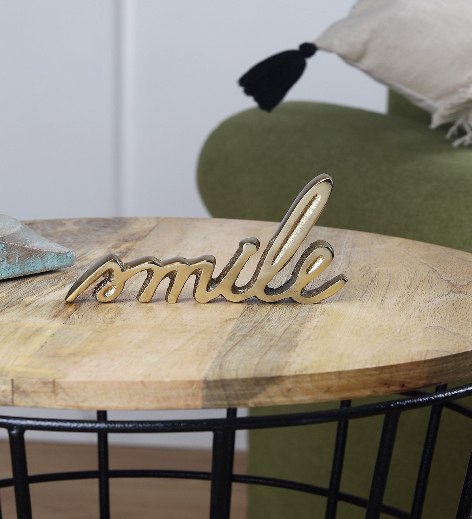 Smile Gold Aluminium Showpiece