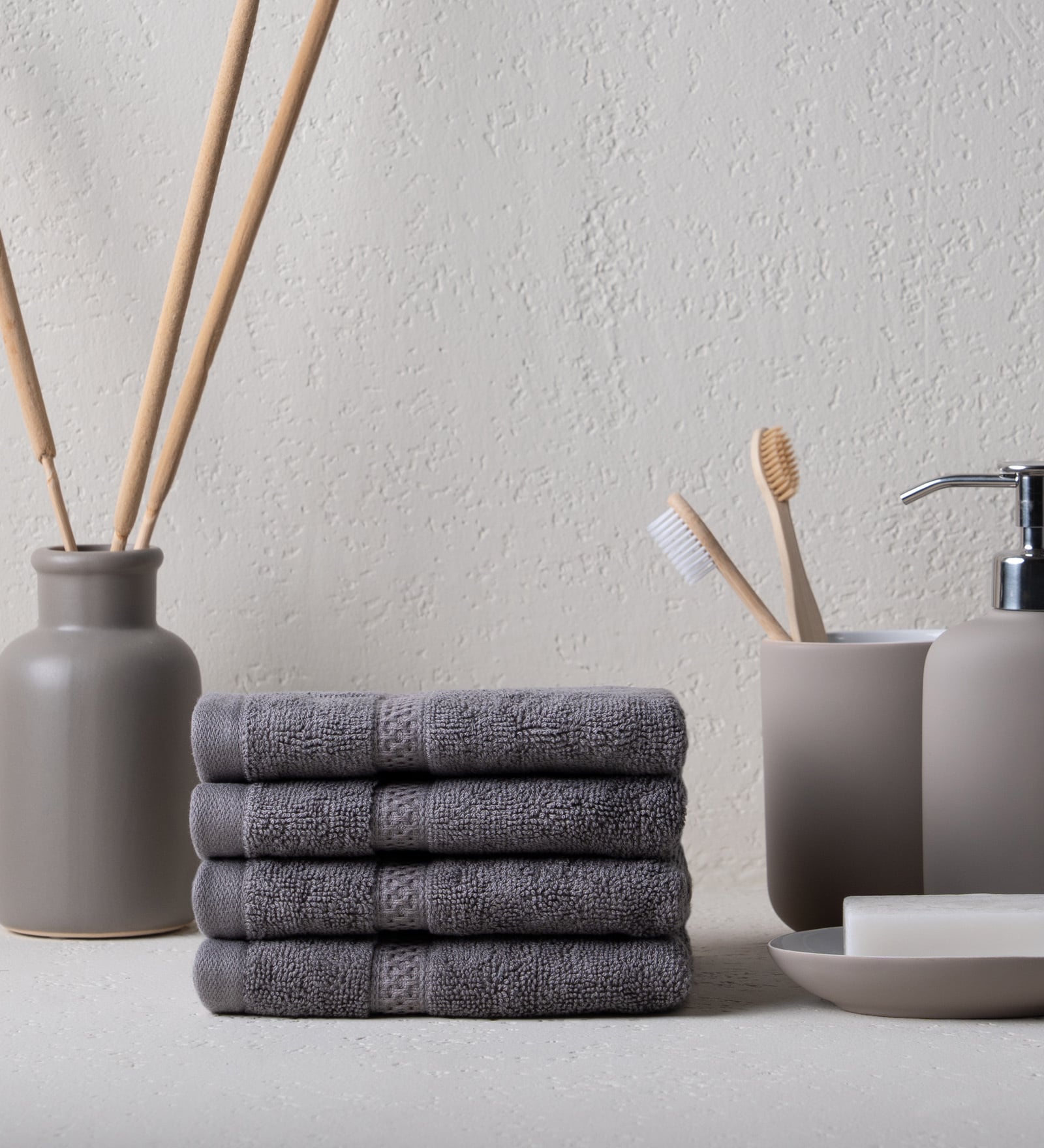 Smoke Grey Bamboo and Cotton Solid 600 GSM Face Towels (4 Pc)