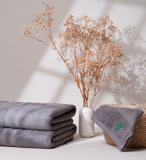 Smoke Grey Bamboo and Cotton Solid 600 GSM Bath Towel Pack of 1