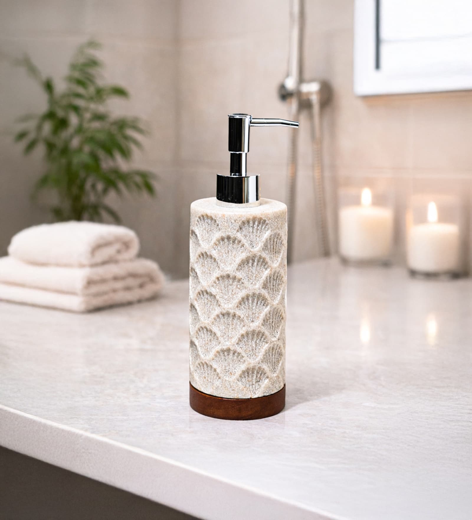 Beige Polyresin 300 Ml Round Scalloped Soap Dispenser