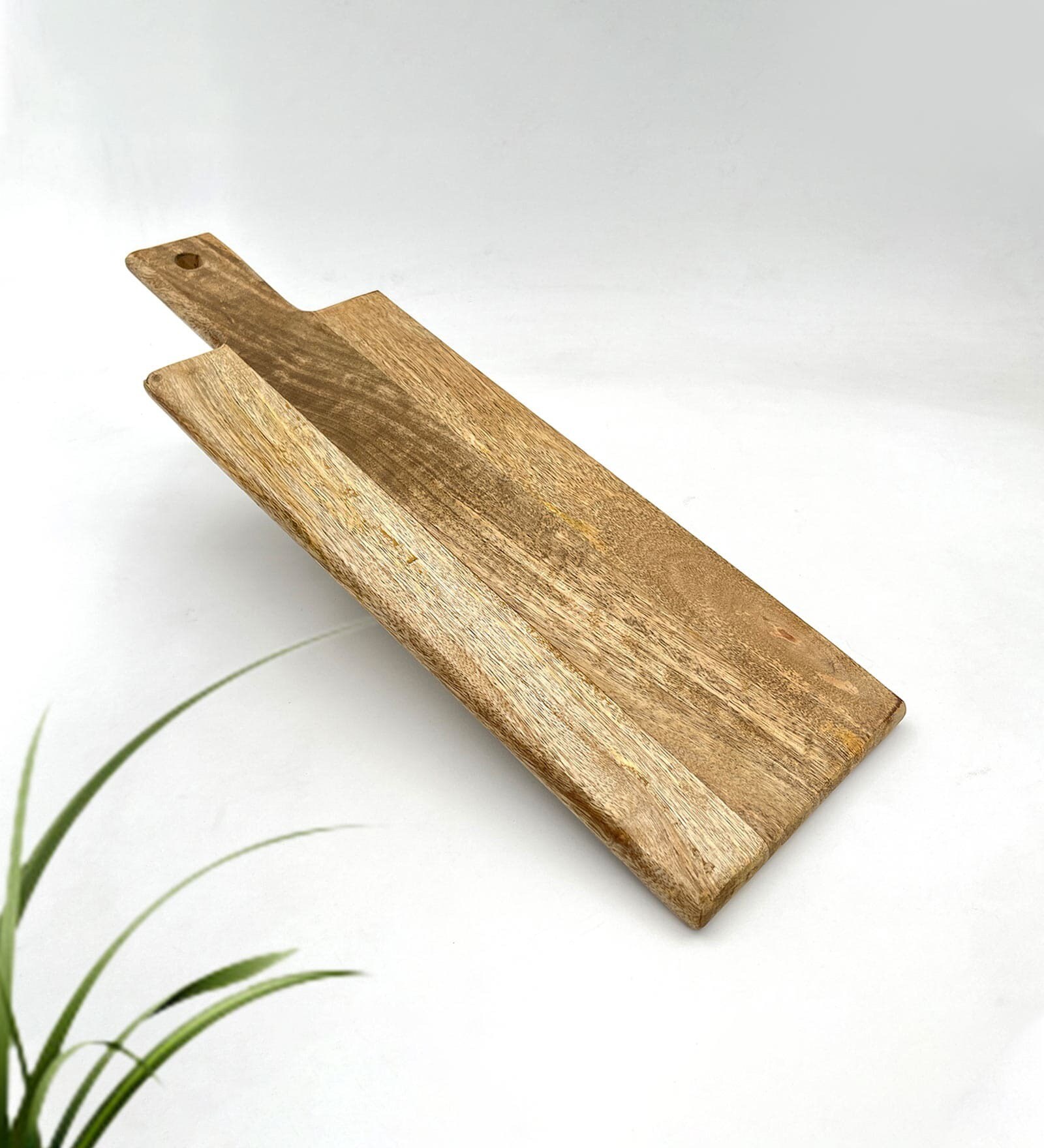 Solid Brown Mango Wood Chopping Board Solid Brown Mango Wood Chopping Board