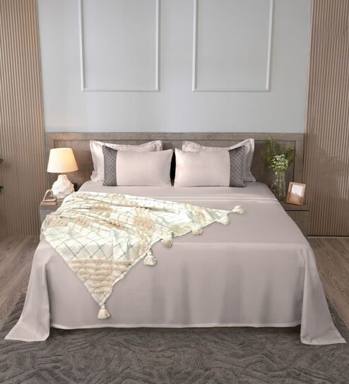 Soft Grey 300TC 100% Cotton Solids Flat Super King Bedsheet With 2 Pillow Covers