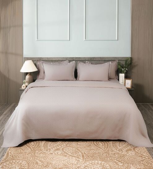 Soft Smoke 300TC 100% Cotton Flat Chekered Super King Bedsheet with 2 Pillow Covers