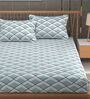Light Green Soft Cotton Breathable and Wrinkel Free Double Fitted Bedsheet with 2 Pillow Covers