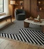 Soft Maze Rug 5X8 ft| Ebony & White Carpet Dhurrie