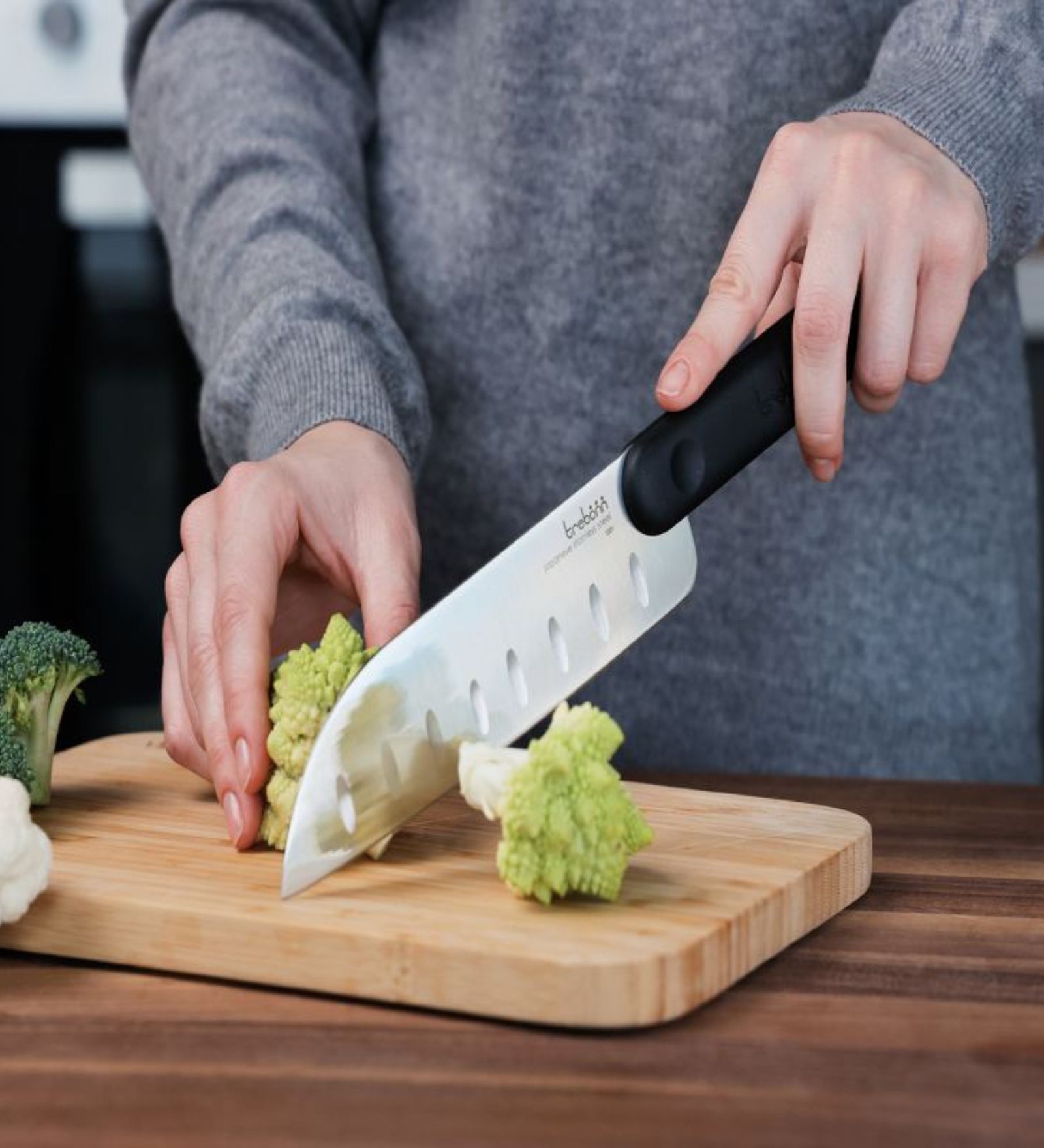 Stainless Steel Chef Knife with Anti-Slip Handle (Black)