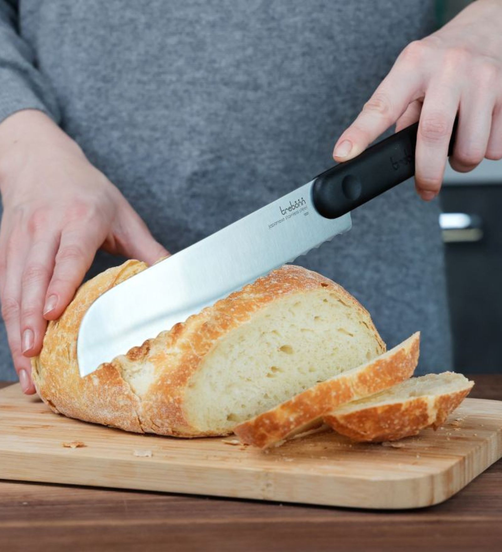 Stainless Steel Chef Knife with Anti-Slip Handle (Black)
