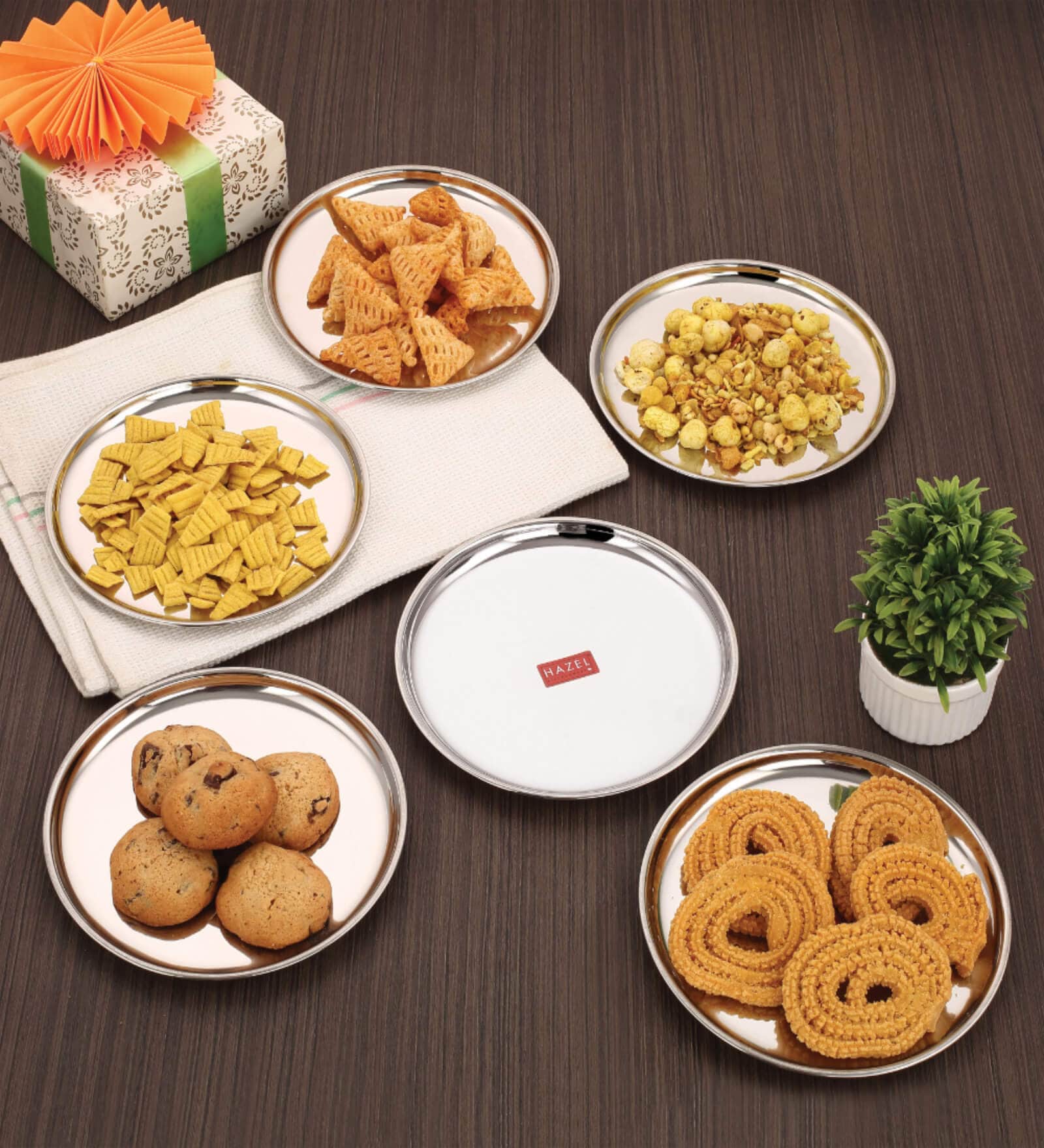 Stainless Steel Snack Plates With Mirror Finish | Quarter Plates Set for Kitchen | Steel Plates for Kids | Glossy Finish Thali Set of 6, 16 cm