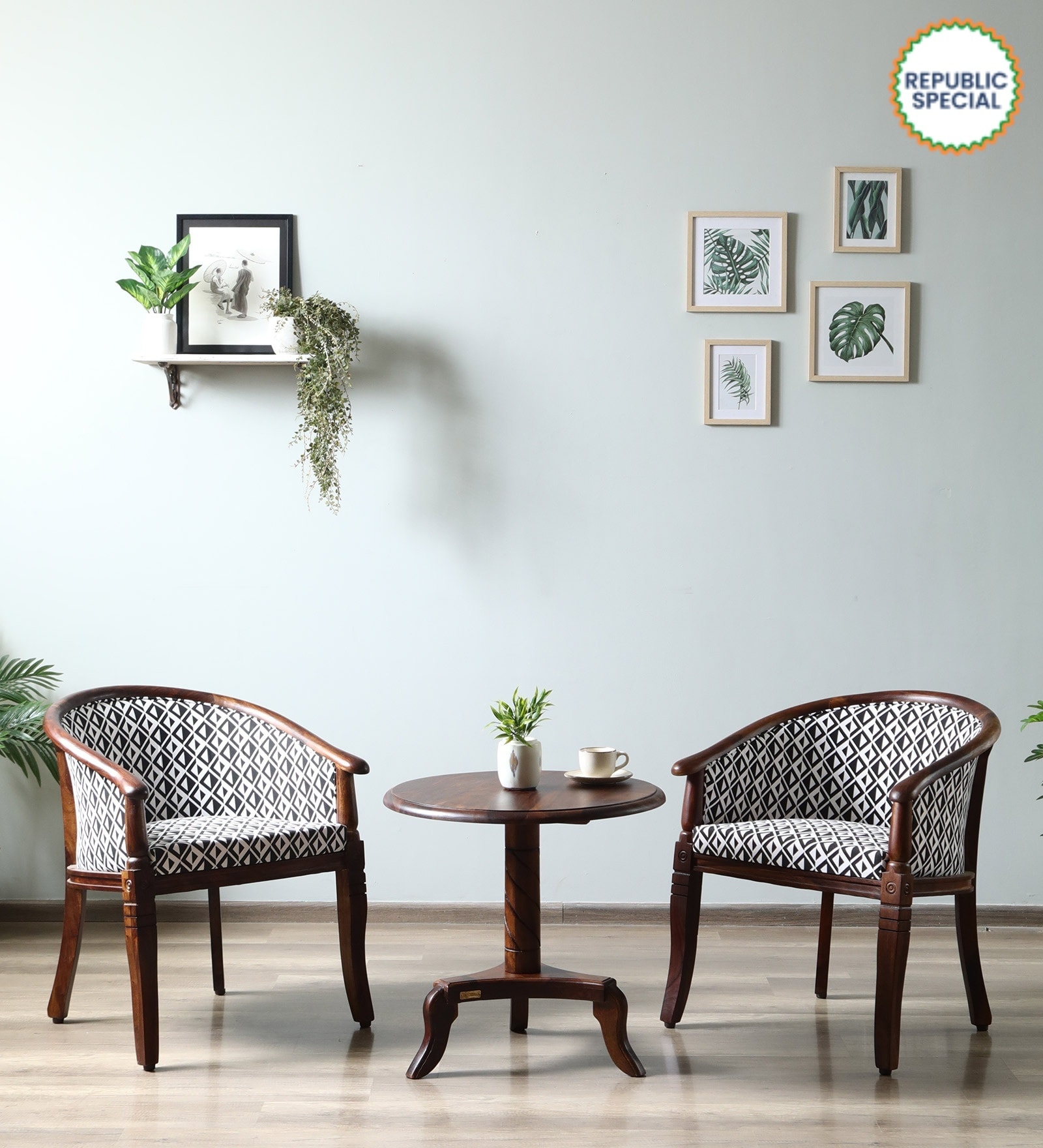 Stalley Sheesham Wood Coffee Table Set in Scratch Resistant Provincial Teak Finish With 2 Chairs