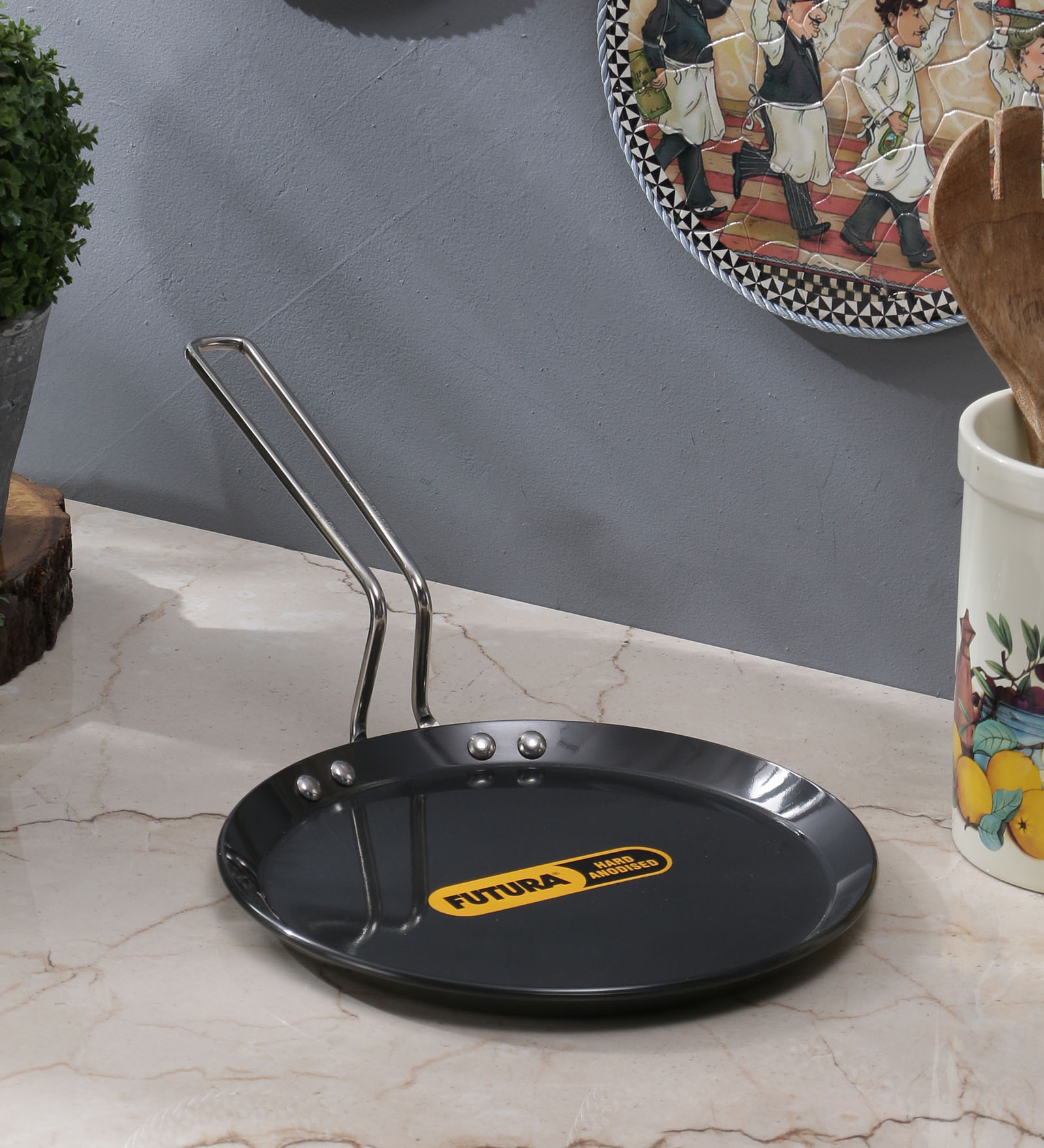 Futura Hard Anodised Flat Tawa, 22cm