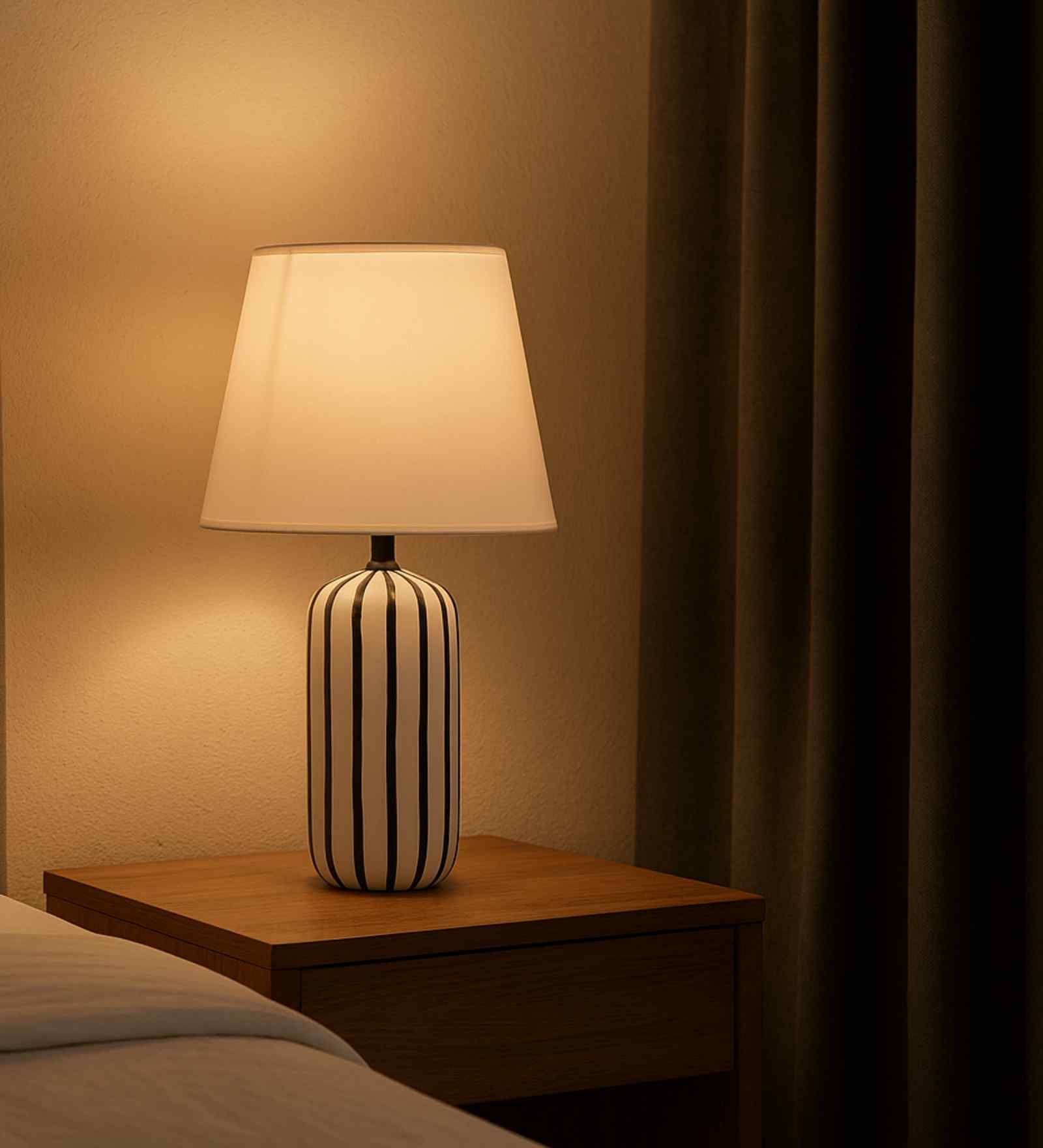 Striped Ceramic Table Lamp-Black and White