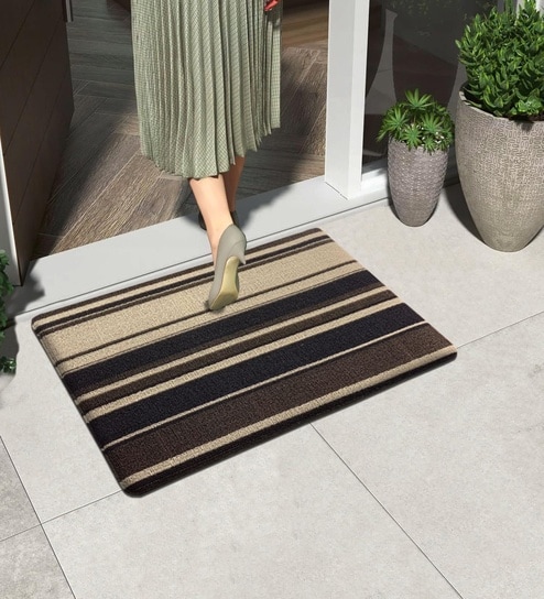 Stripe Black PVC 16x24 Inches Anti Skid Door Mat